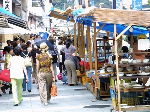 京都・五条坂 陶器まつり 2013 | iichi 日々の暮らしを心地よくするハンドメイドやアンティークのマーケットプレイス