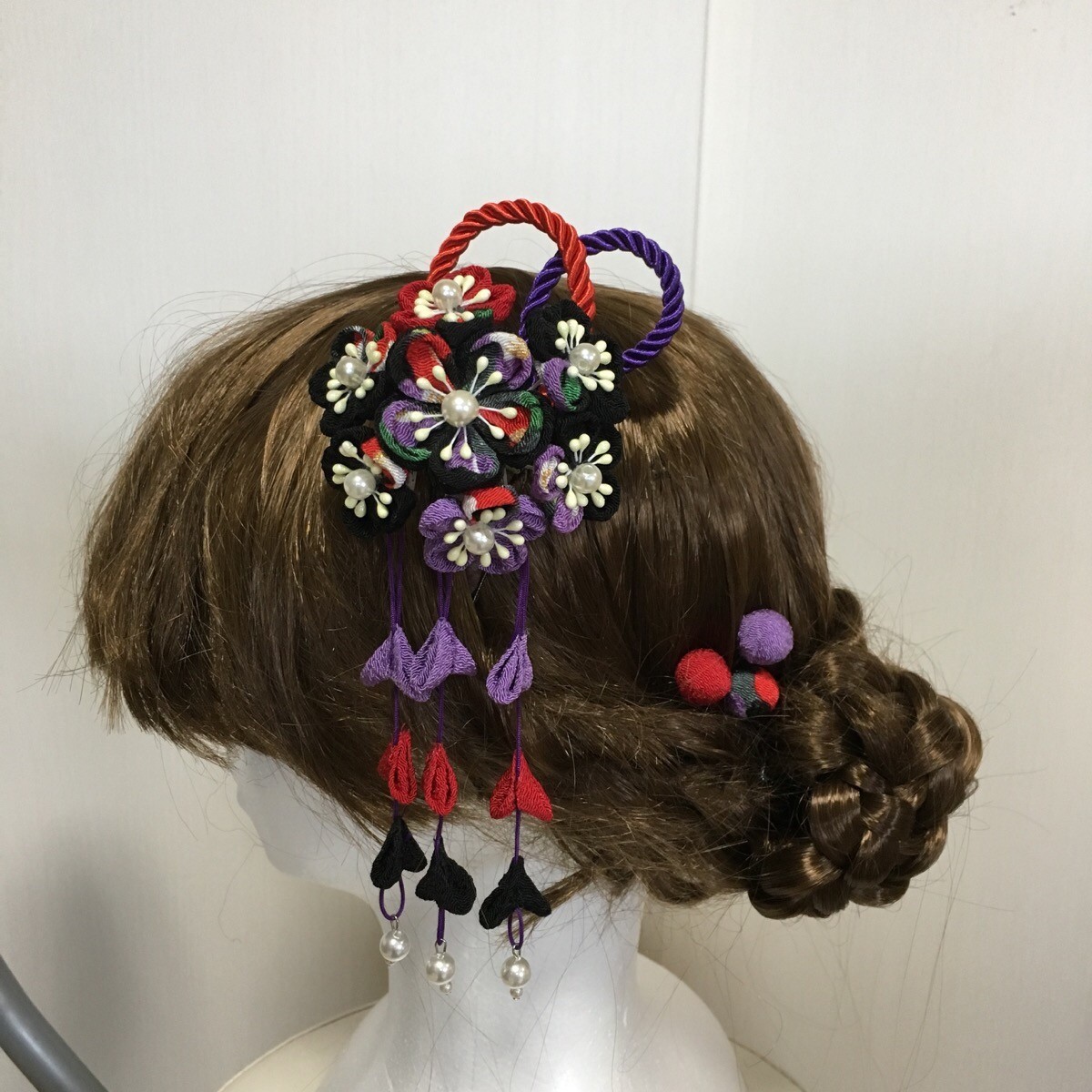 黒と赤と紫の桜の髪飾りセット 成人式 七五三 卒業式 ちりめん細工 Iichi ハンドメイド クラフト作品 手仕事品の通販