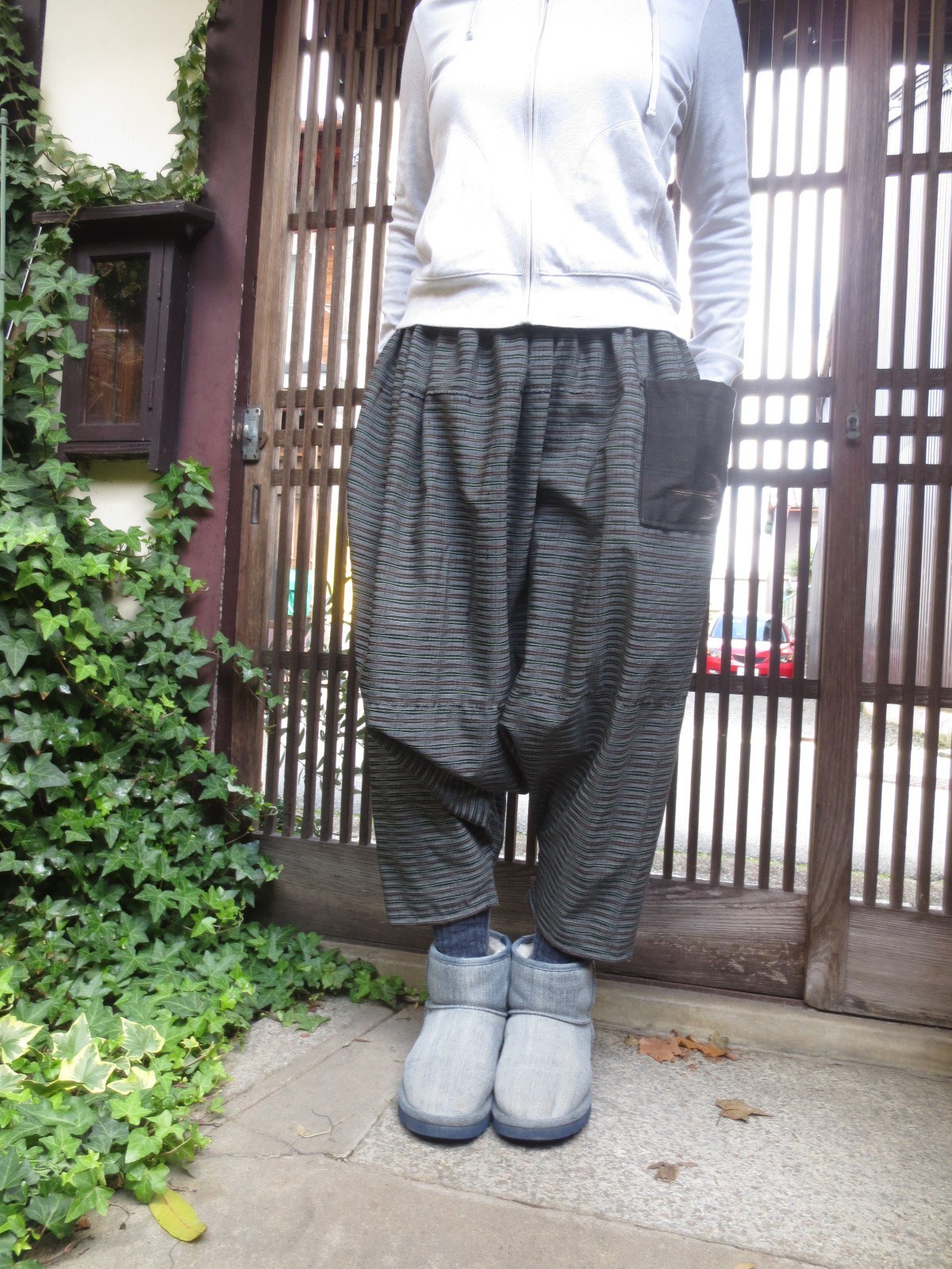 着物リメイク 縞織り紬を横向きに接いで 男前なおしゃれサルエルパンツ 脇丈85 Iichi ハンドメイド クラフト作品 手仕事品の通販