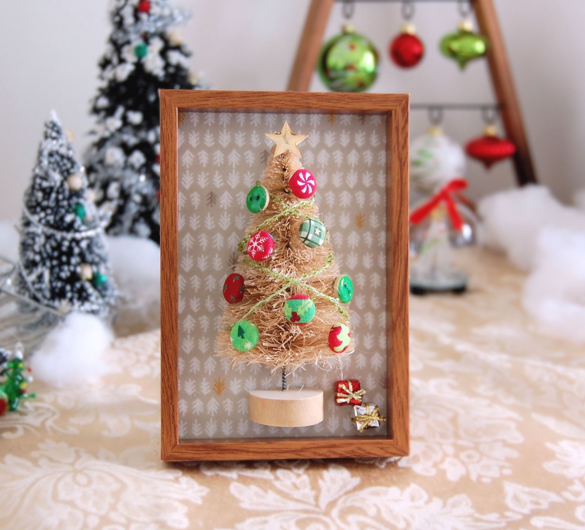 Usa生地使用 立体クリスマスツリーのフレーム Iichi ハンドメイド クラフト作品 手仕事品の通販