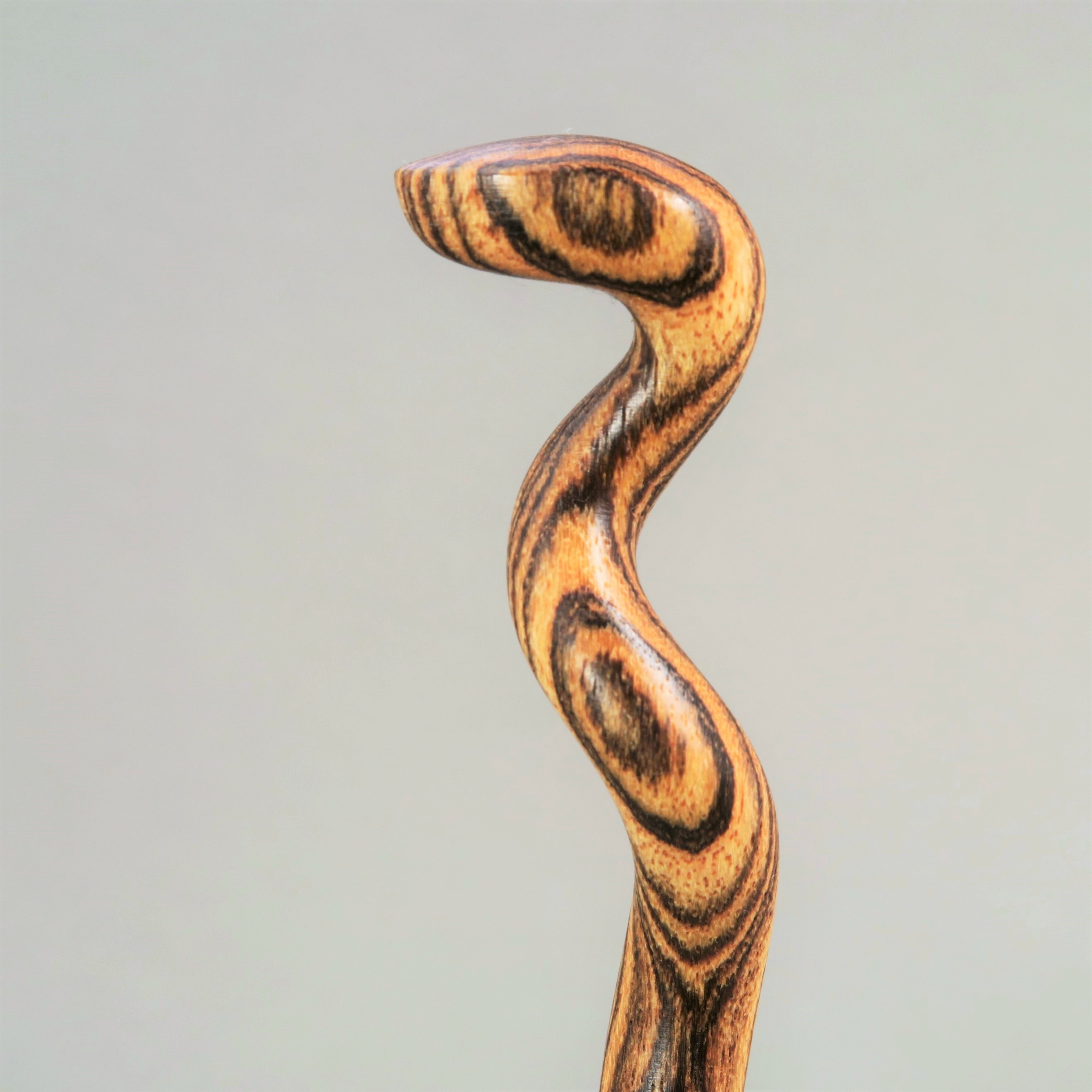 木製 蛇のかんざし ｍサイズ Bt ボコテ Iichi ハンドメイド クラフト作品 手仕事品の通販