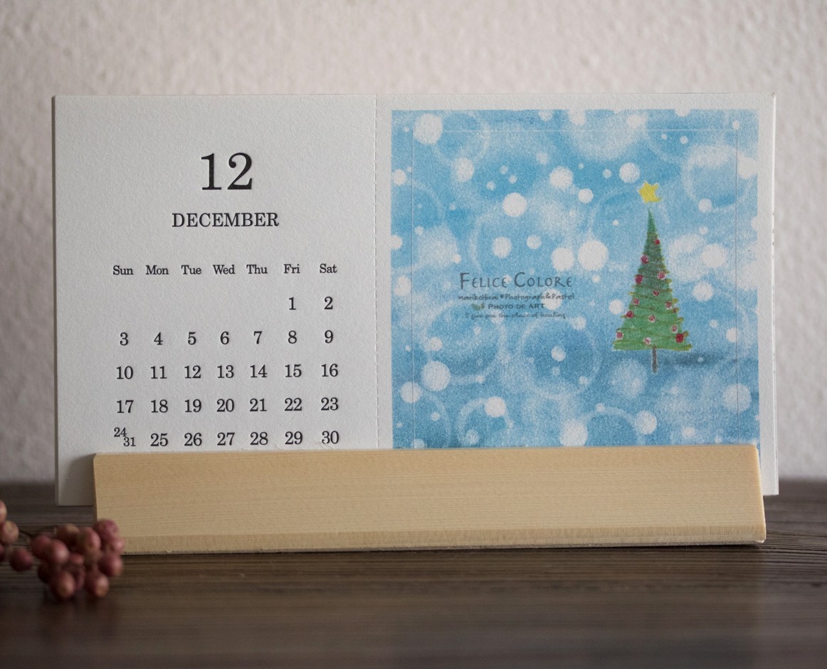 活版印刷カレンダー17 木製スタンド付き Photo De Art フェリーチェ コローレ Iichi ハンドメイド クラフト作品 手仕事品の通販