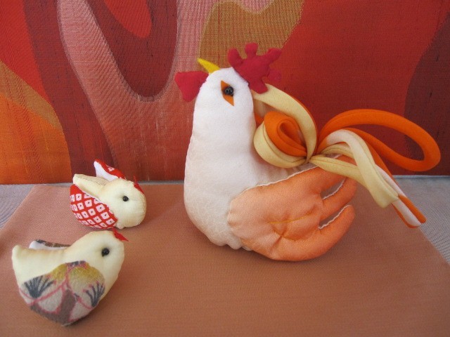 干支 酉 ニワトリ ちりめん細工 縁起物 お正月飾り Iichi ハンドメイド クラフト作品 手仕事品の通販