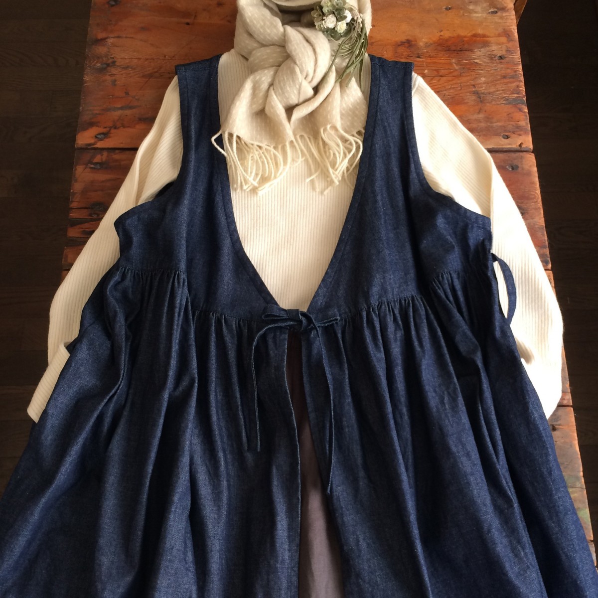 受注 デニム カシュクールワンピース ノースリーブ 綿１００ インディゴ Iichi ハンドメイド クラフト作品 手仕事品の通販
