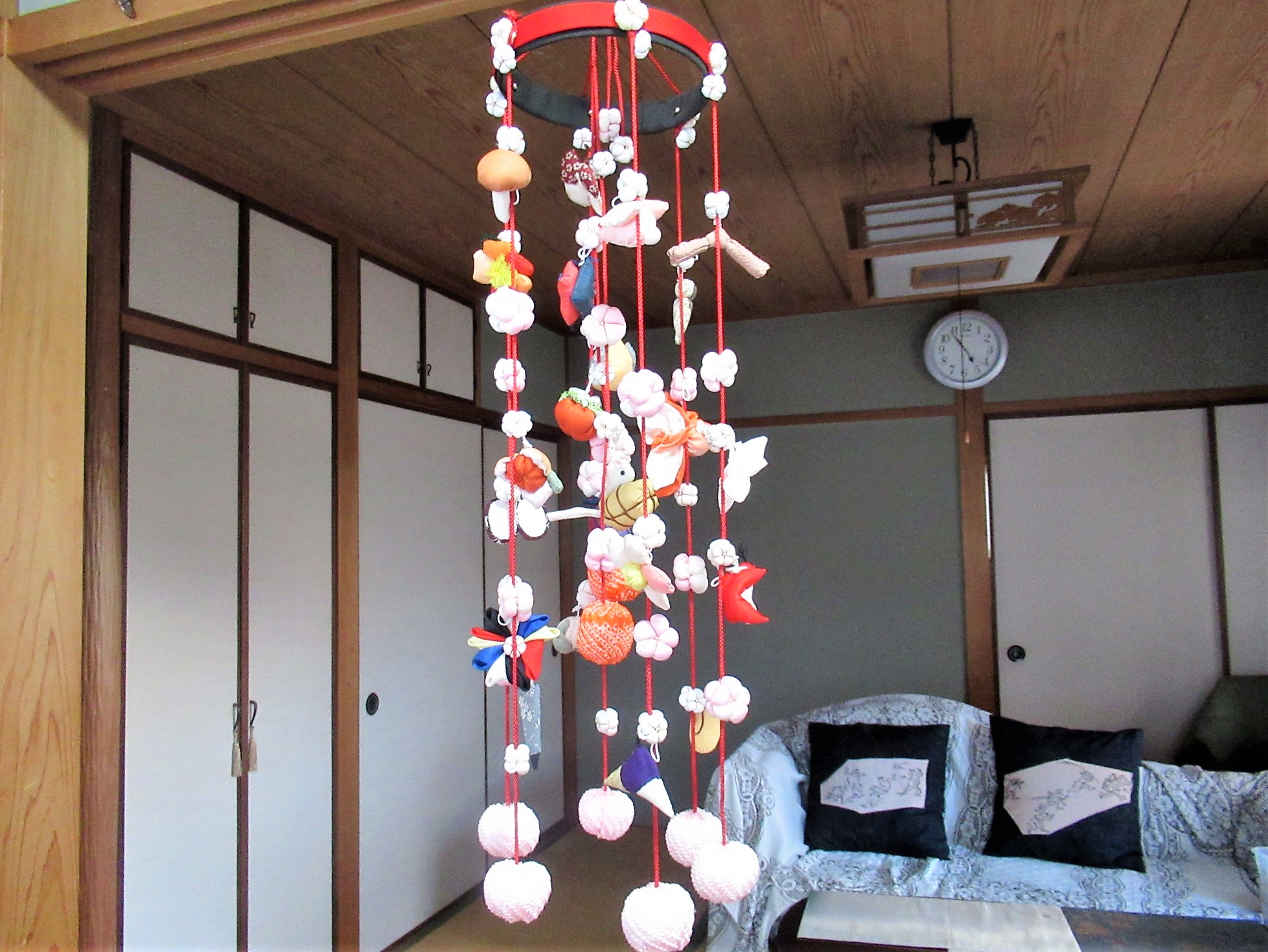 ひな祭り ちりめん細工 つるし飾り つるし雛 着物地 Iichi ハンドメイド クラフト作品 手仕事品の通販