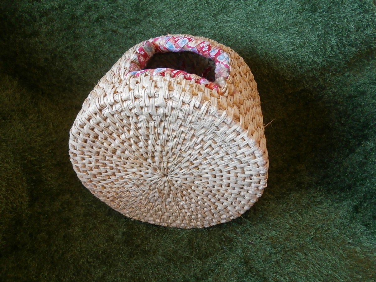 和布と藁を編んだ自然素材の 猫つぐら 猫ハウス 猫ちぐら 猫ベッド Iichi ハンドメイド クラフト作品 手仕事品の通販