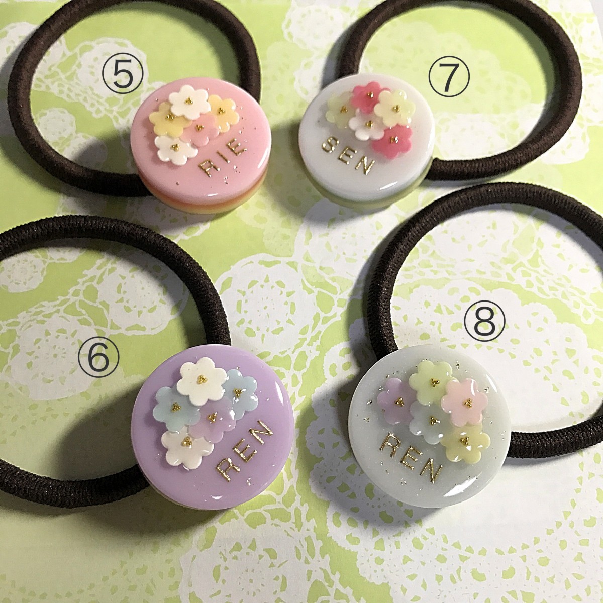 選べる8種類 名前入り Flowerブーケケーキのヘアゴム Iichi ハンドメイド クラフト作品 手仕事品の通販