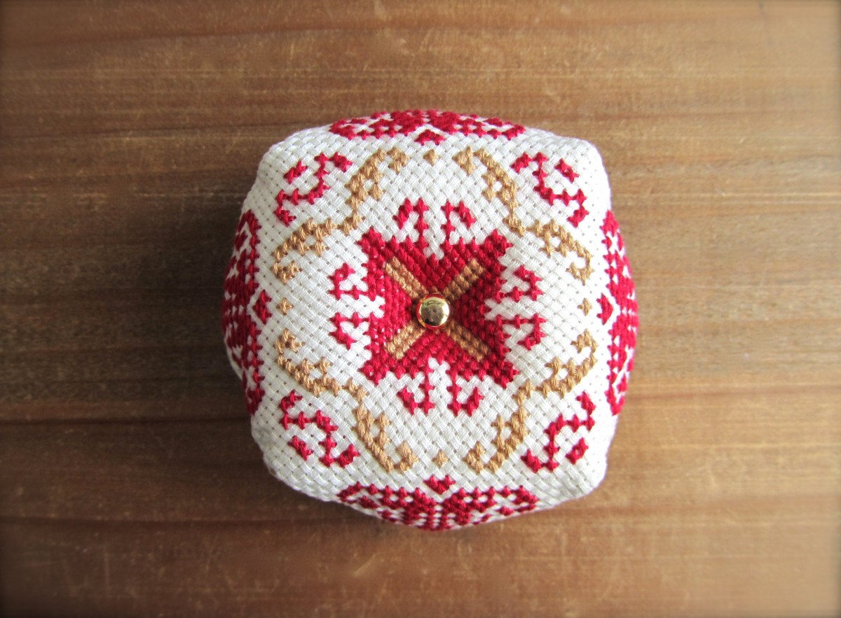 クロスステッチのビスコーニュ 赤 | iichi ハンドメイド・クラフト作品 