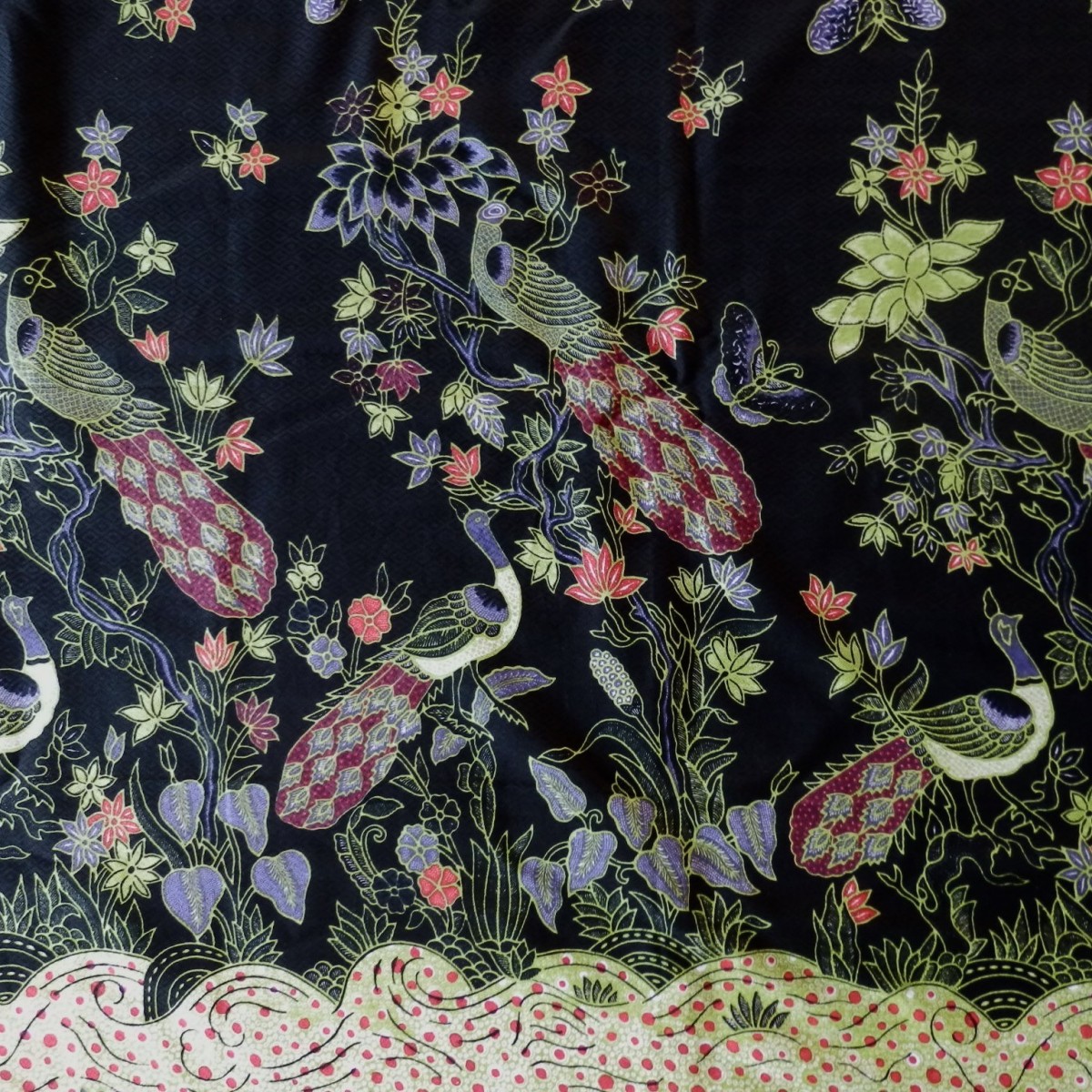 鳥柄のインドネシアの布で作ったワンピース Iichi ハンドメイド クラフト作品 手仕事品の通販