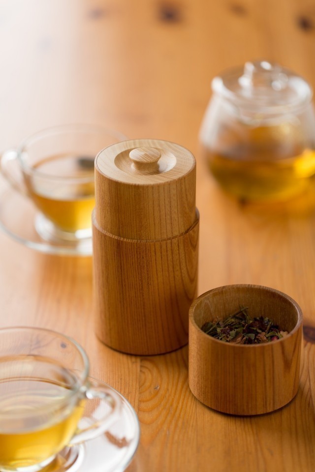 ろくろ挽きの欅の木の茶筒(大) iichi ハンドメイド・クラフト作品
