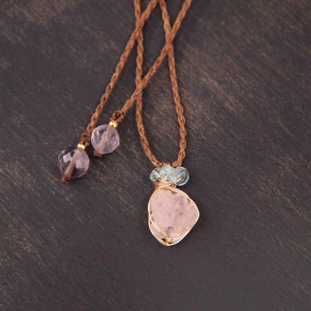 502 砂糖菓子みたいなピンククリスタルのワイヤーラッピングペンダント Iichi ハンドメイド クラフト作品 手仕事品の通販