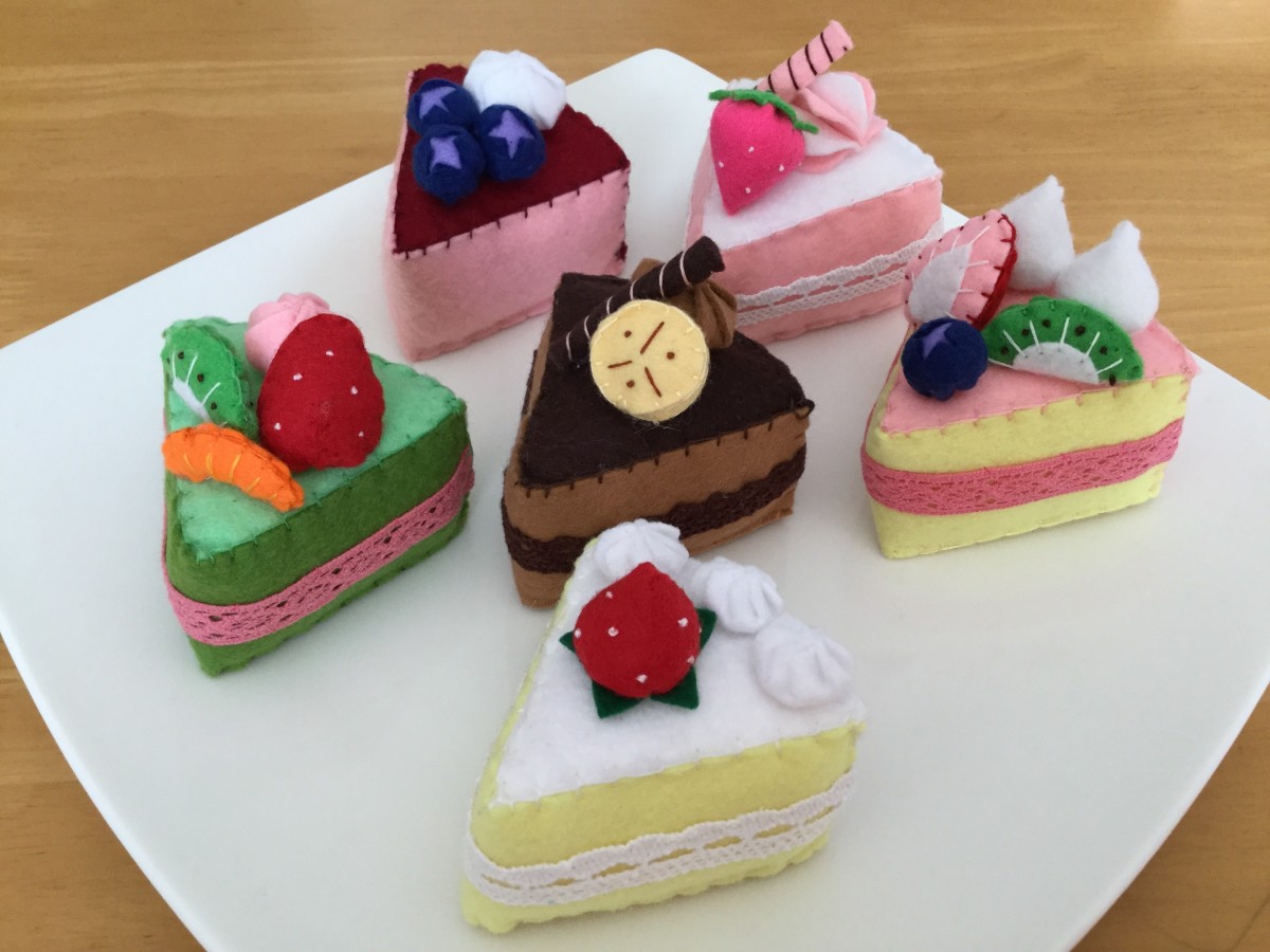 受注製作 フェルトままごと カラフルかわいい ケーキセット Iichi ハンドメイド クラフト作品 手仕事品の通販