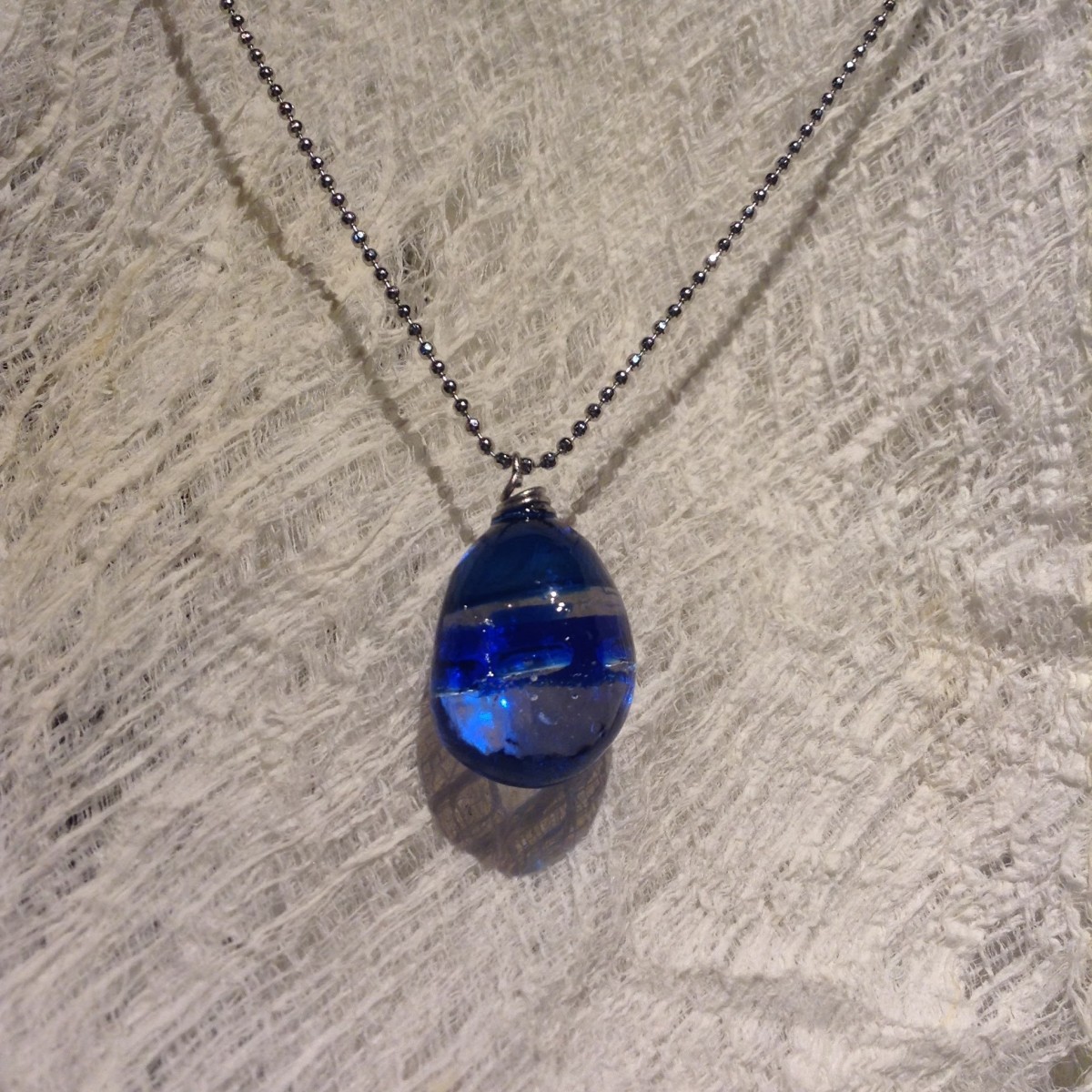 水の石ネックレス ハーフブルーレジン Iichi ハンドメイド クラフト作品 手仕事品の通販