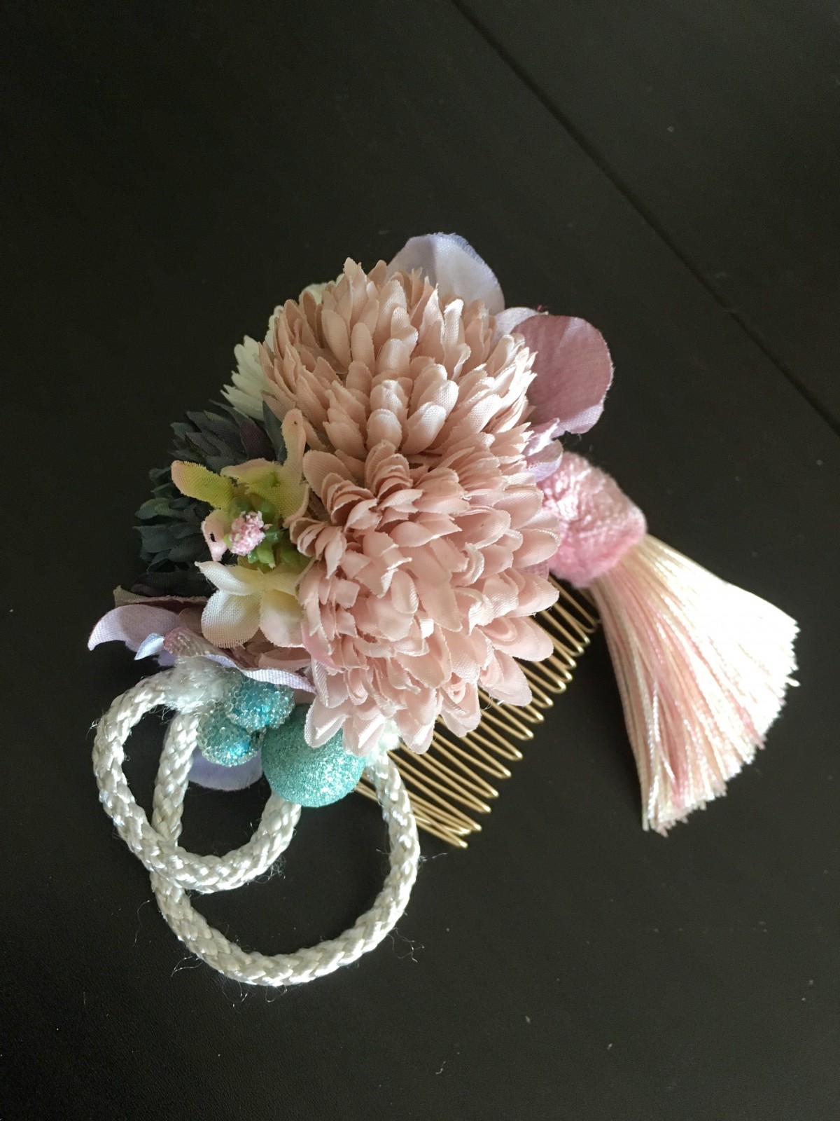 マムとタッセルの髪飾り 造花 ウェディング 和装 Iichi ハンドメイド クラフト作品 手仕事品の通販