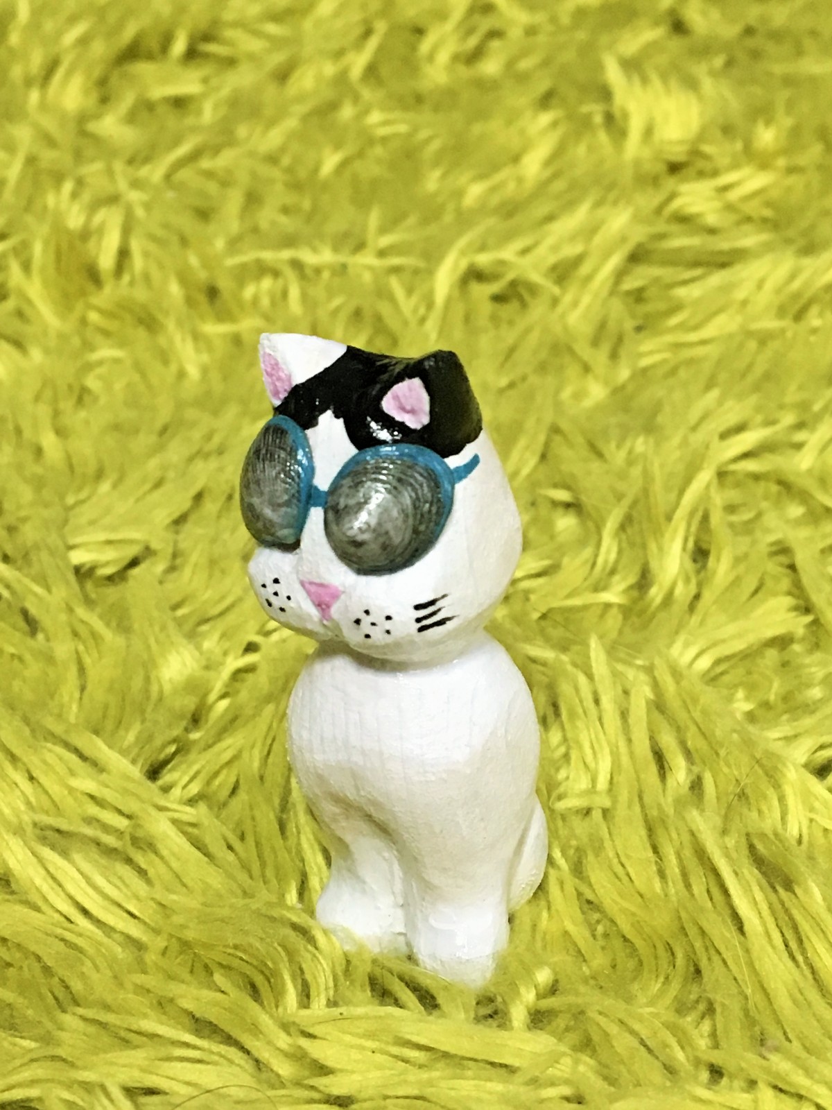 木彫り猫 貝殻サングラス Iichi ハンドメイド クラフト作品 手仕事品の通販