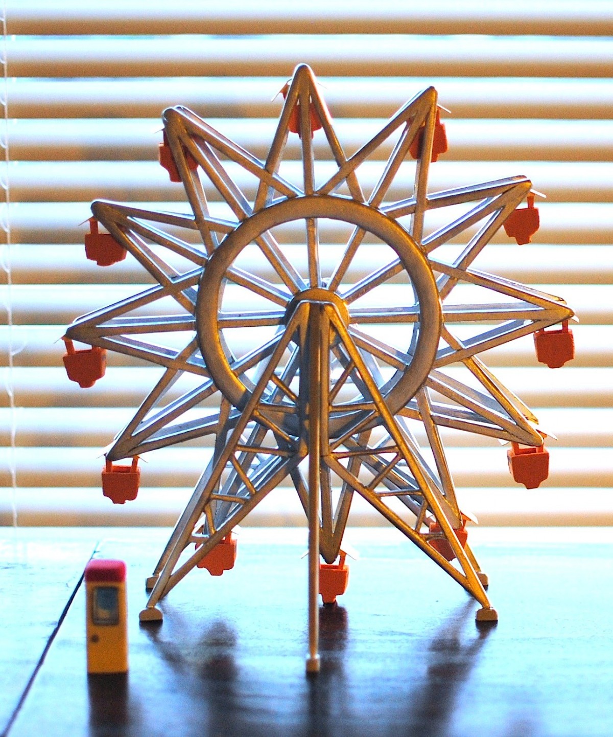 昭和のレトロ観覧車模型 ウルトラq年の挑戦 Iichi ハンドメイド クラフト作品 手仕事品の通販