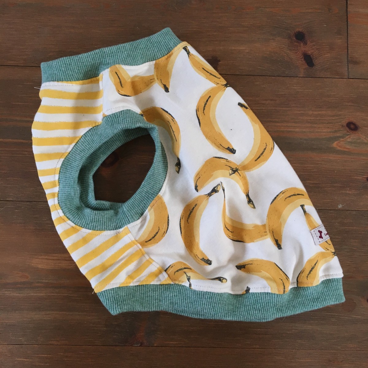 犬服 オーダー製作 タンクトップ バナナ柄 Iichi ハンドメイド クラフト作品 手仕事品の通販