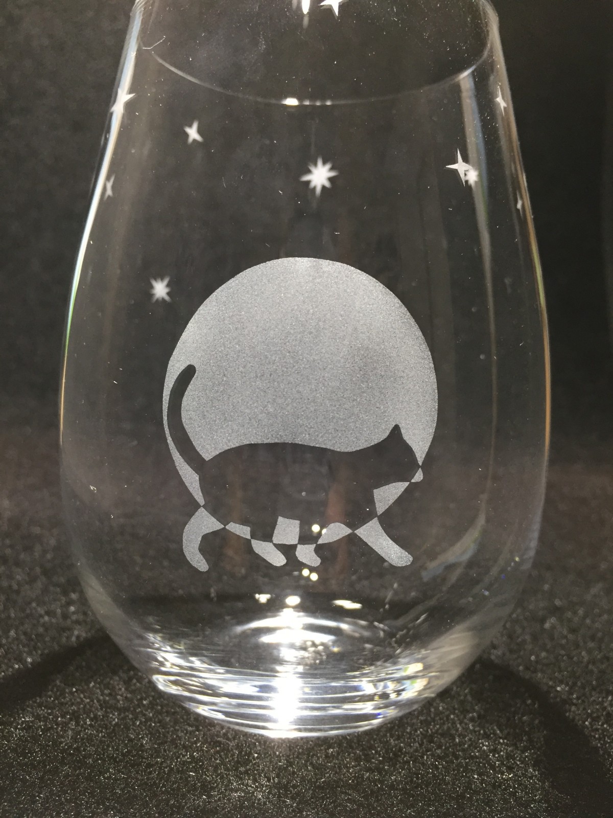 ネコと星空のワイングラス Iichi ハンドメイド クラフト作品 手仕事品の通販