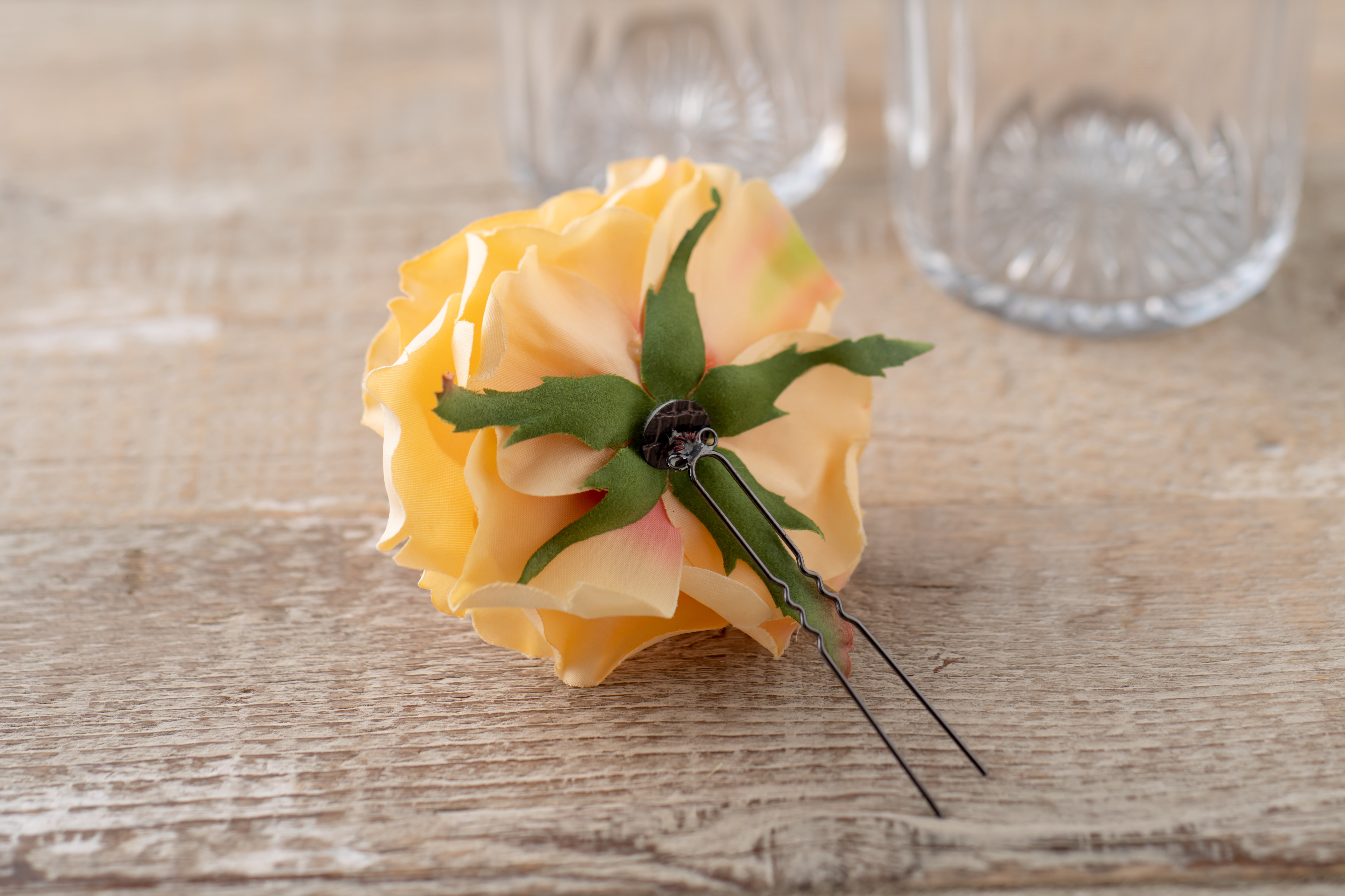薔薇の髪飾り ふんわりオレンジ キラキラかわいい 彡 Iichi ハンドメイド クラフト作品 手仕事品の通販 薔薇の髪飾り ふんわりオレンジ キラキラかわいい 彡 Iichi ハンドメイド クラフト作品 手仕事品の通販