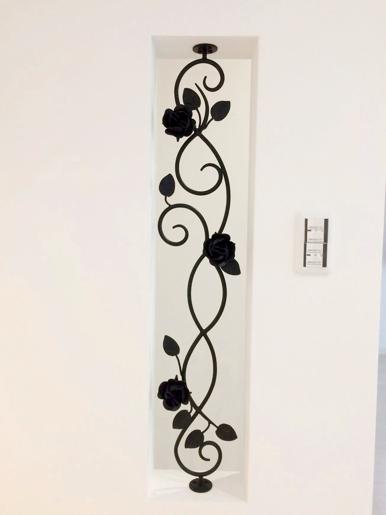国産☆アイアン薔薇の装飾パネル 110cm鉄製バラスリットアンティーク調 面格子
