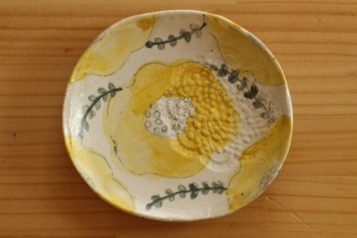 粉引き黄色いお花のオーバル皿 Iichi ハンドメイド クラフト作品 手仕事品の通販
