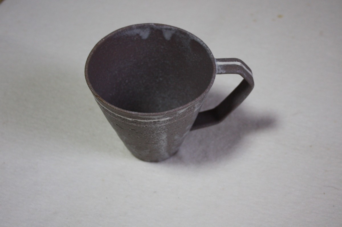 白ラインの五角持ち手マグカップ Iichi ハンドメイド クラフト作品 手仕事品の通販