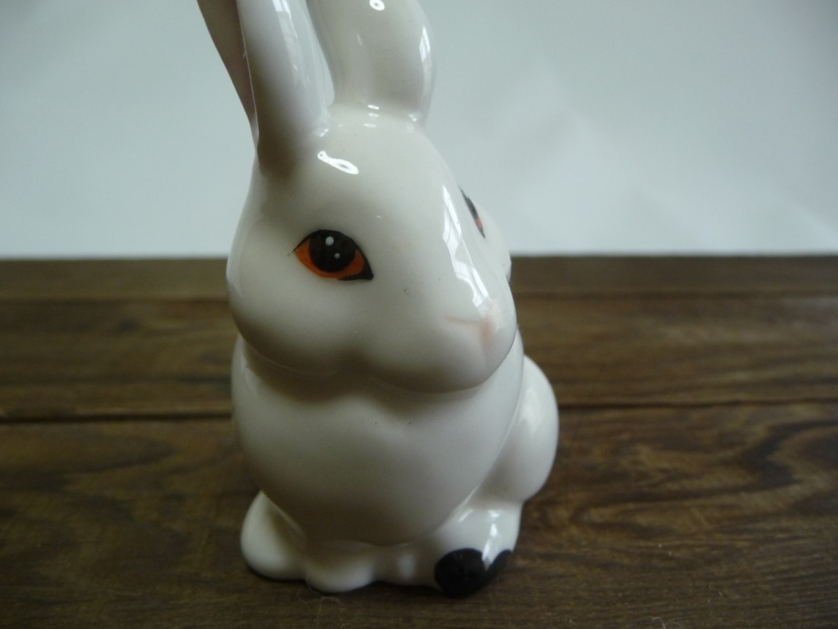 幸運を運ぶうさぎの置物 白磁上絵付うさぎ Iichi ハンドメイド クラフト作品 手仕事品の通販