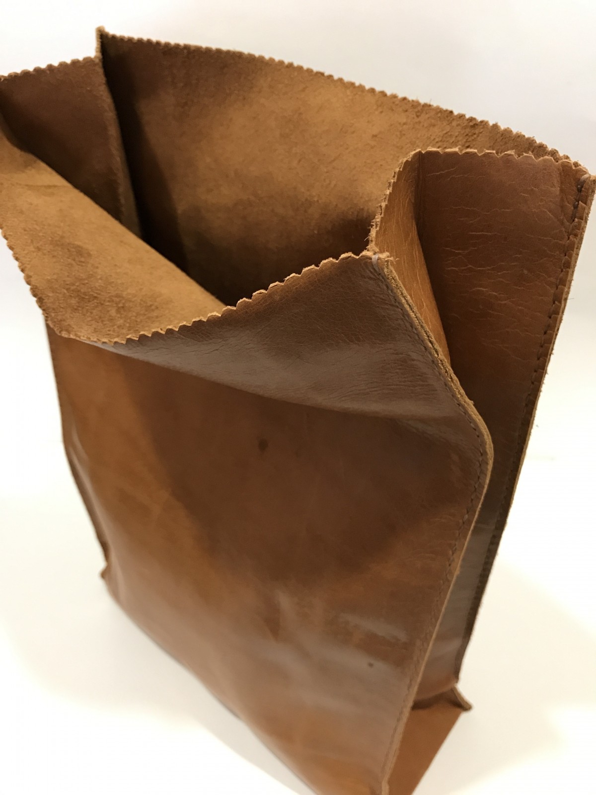 アンティーク紙袋風 クラッチバッグ キャメル Iichi ハンドメイド クラフト作品 手仕事品の通販