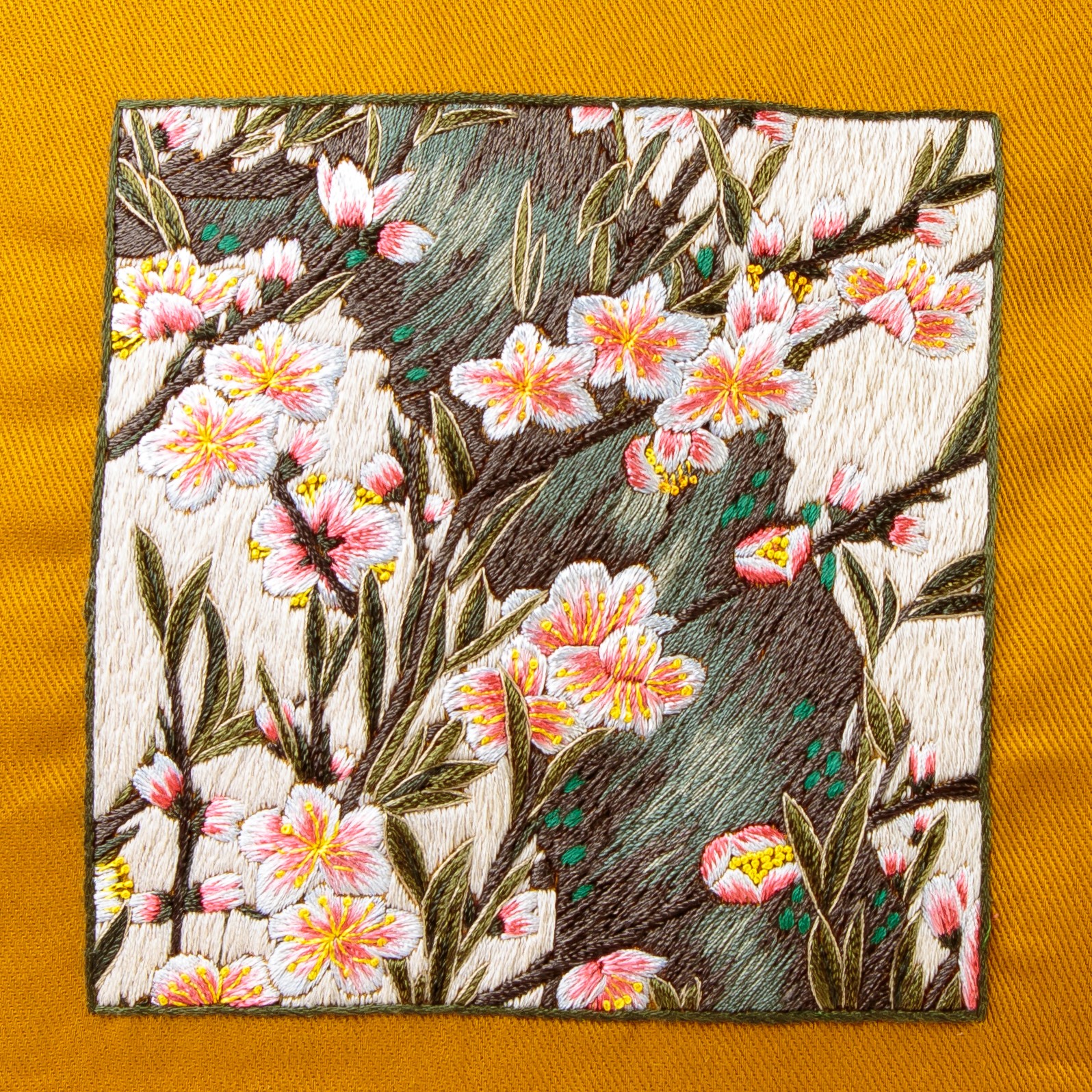 手刺繍 Mpkクッションカバー 伊藤若冲の花y02 Iichi ハンドメイド クラフト作品 手仕事品の通販