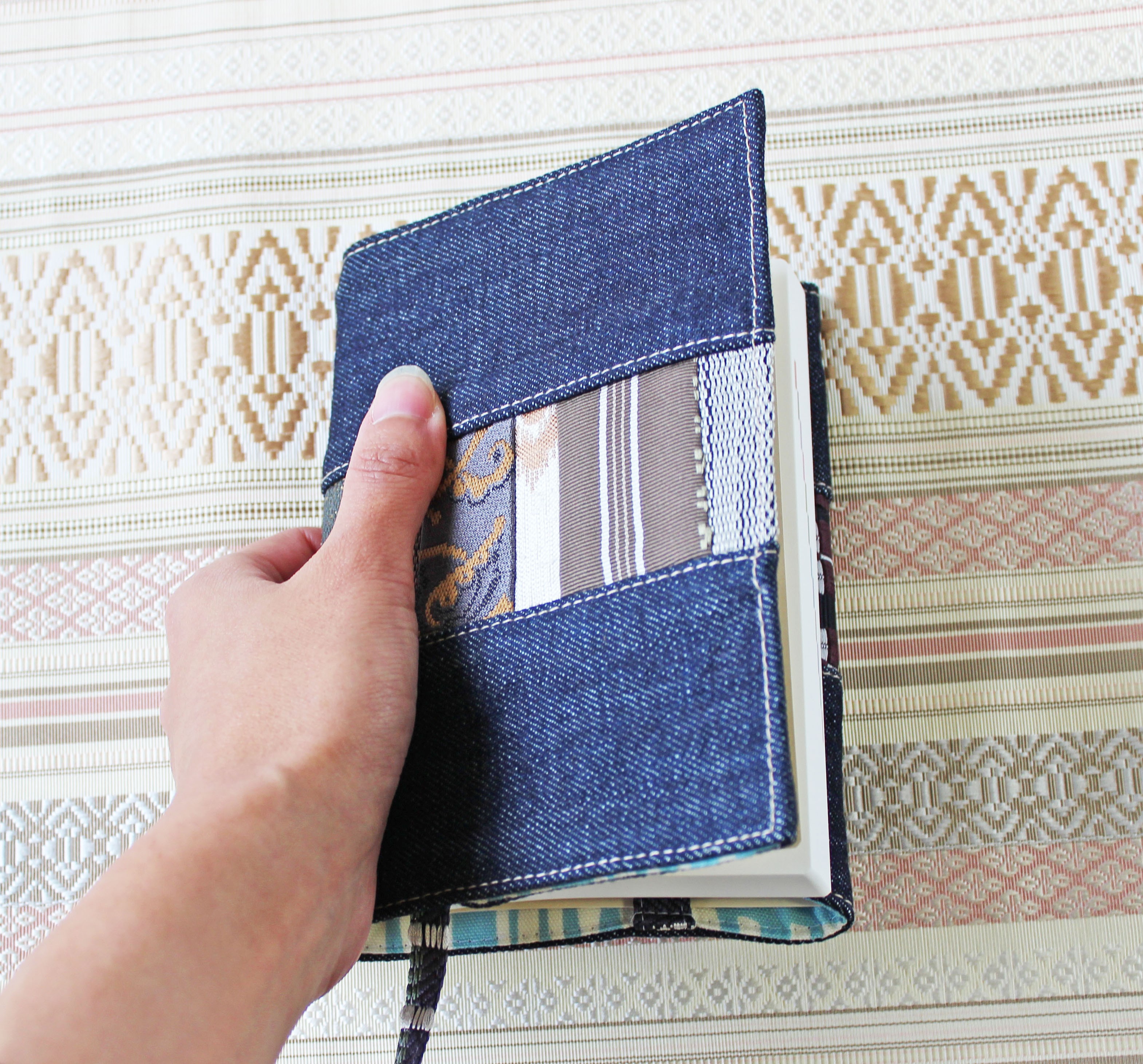 博多織 ブックカバー Tk ほぼ日手帳 シルバー 銀 ゴールド 金 デニム シルク ブルー インディゴ Iichi ハンドメイド クラフト作品 手仕事品の通販