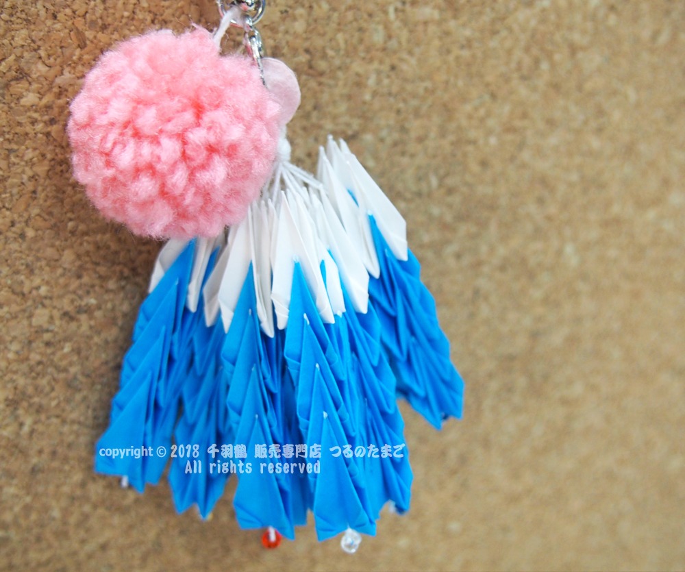 孫鶴の青 千羽鶴ストラップ 50羽 完成品 富士山 青色 Iichi ハンドメイド クラフト作品 手仕事品の通販