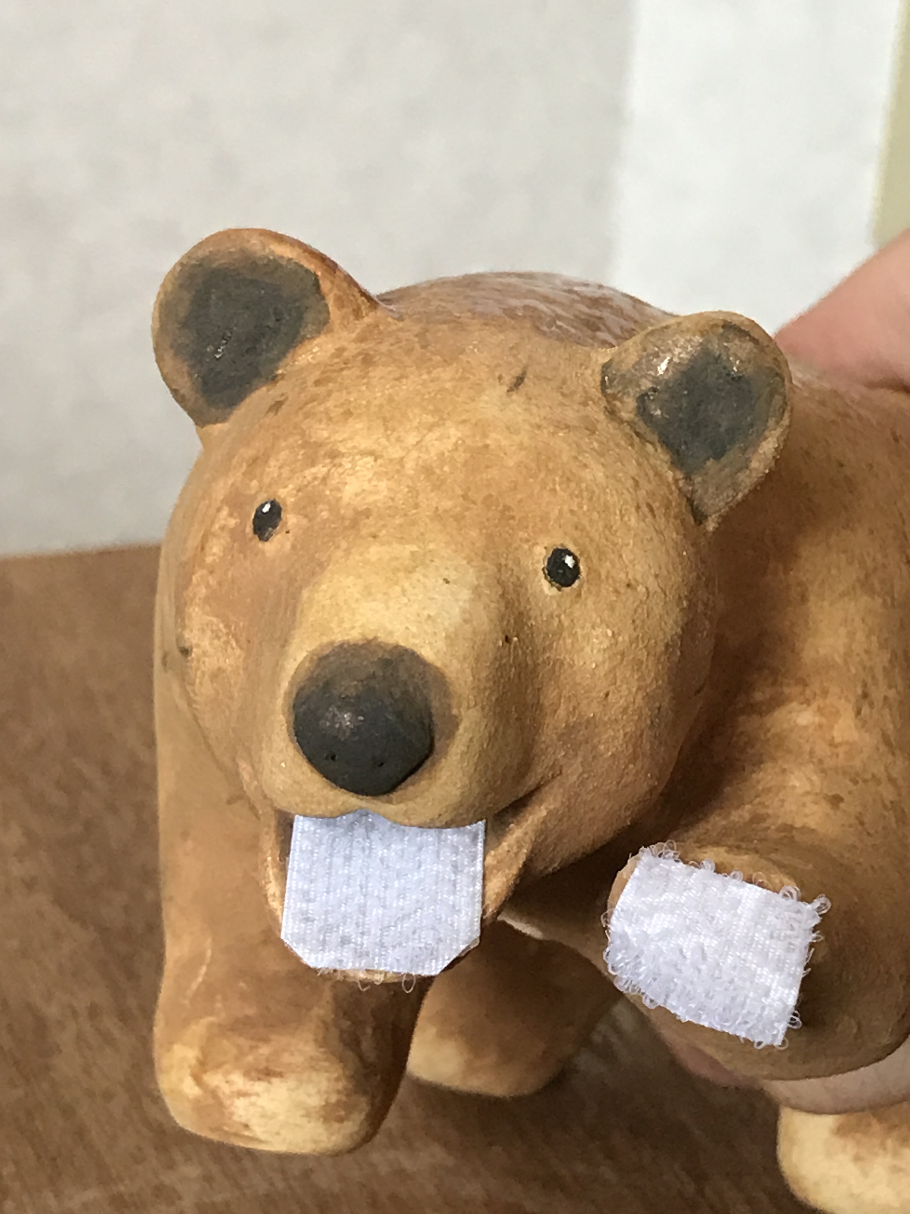 北海道の木工作家が陶芸で作った 木彫りの熊 ならぬ 土練り の熊 Iichi ハンドメイド クラフト作品 手仕事品の通販