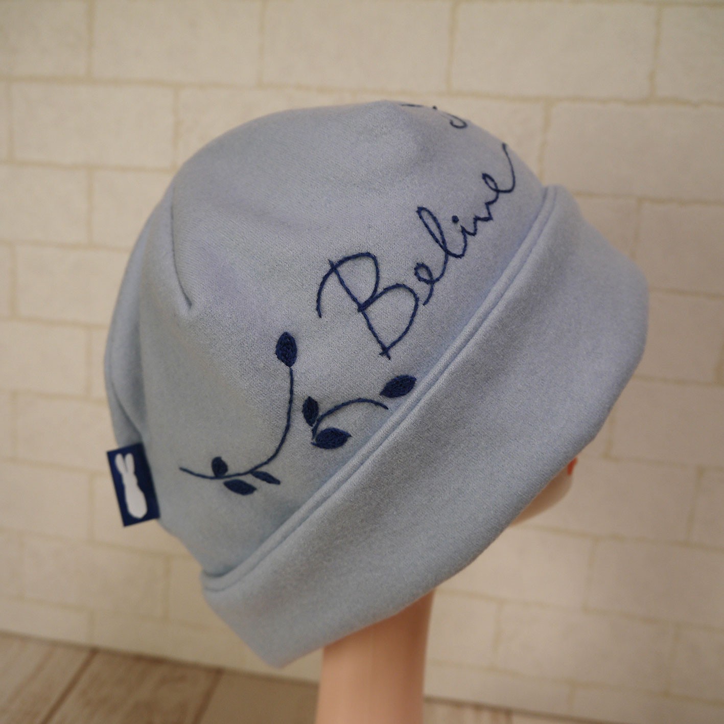 圧縮ウールニット生地で作ったニット帽 Believe In Youself 鳥 Iichi ハンドメイド クラフト作品 手仕事品の通販