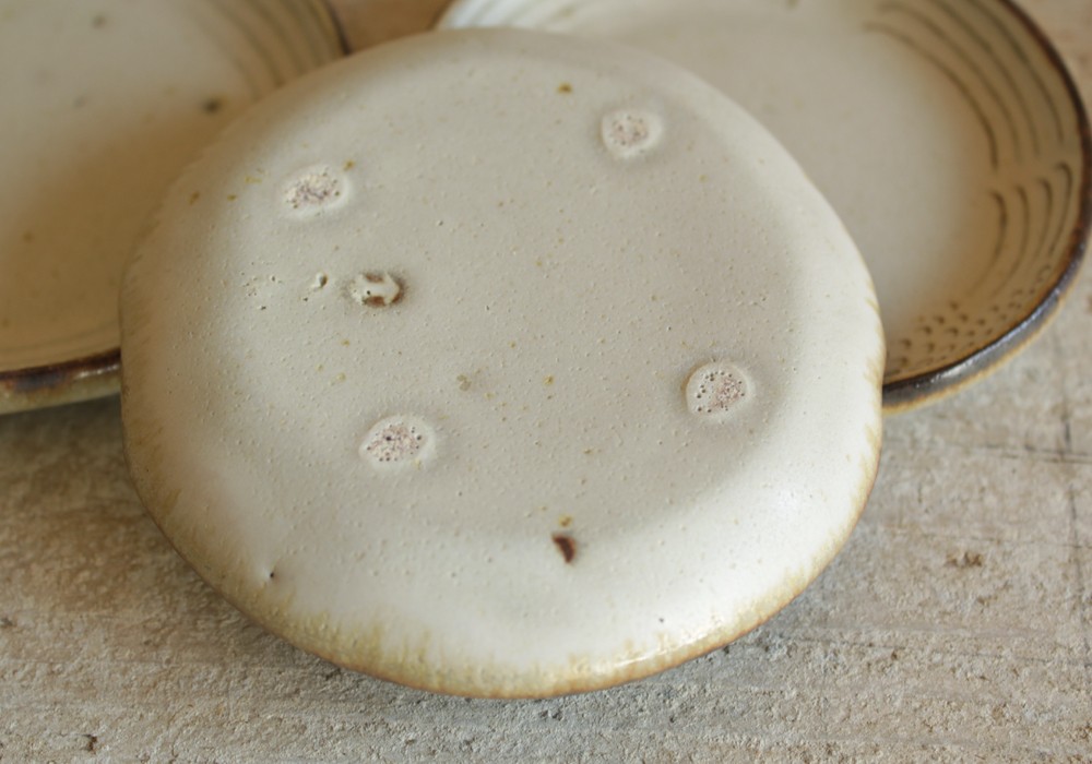 豆皿 ふっくら雀 やさしい雰囲気の白マット系 陶器  iichi 