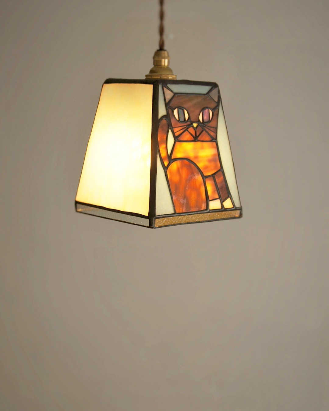ネコのペンダントランプ  iichi ハンドメイド・クラフト作品・手仕事 