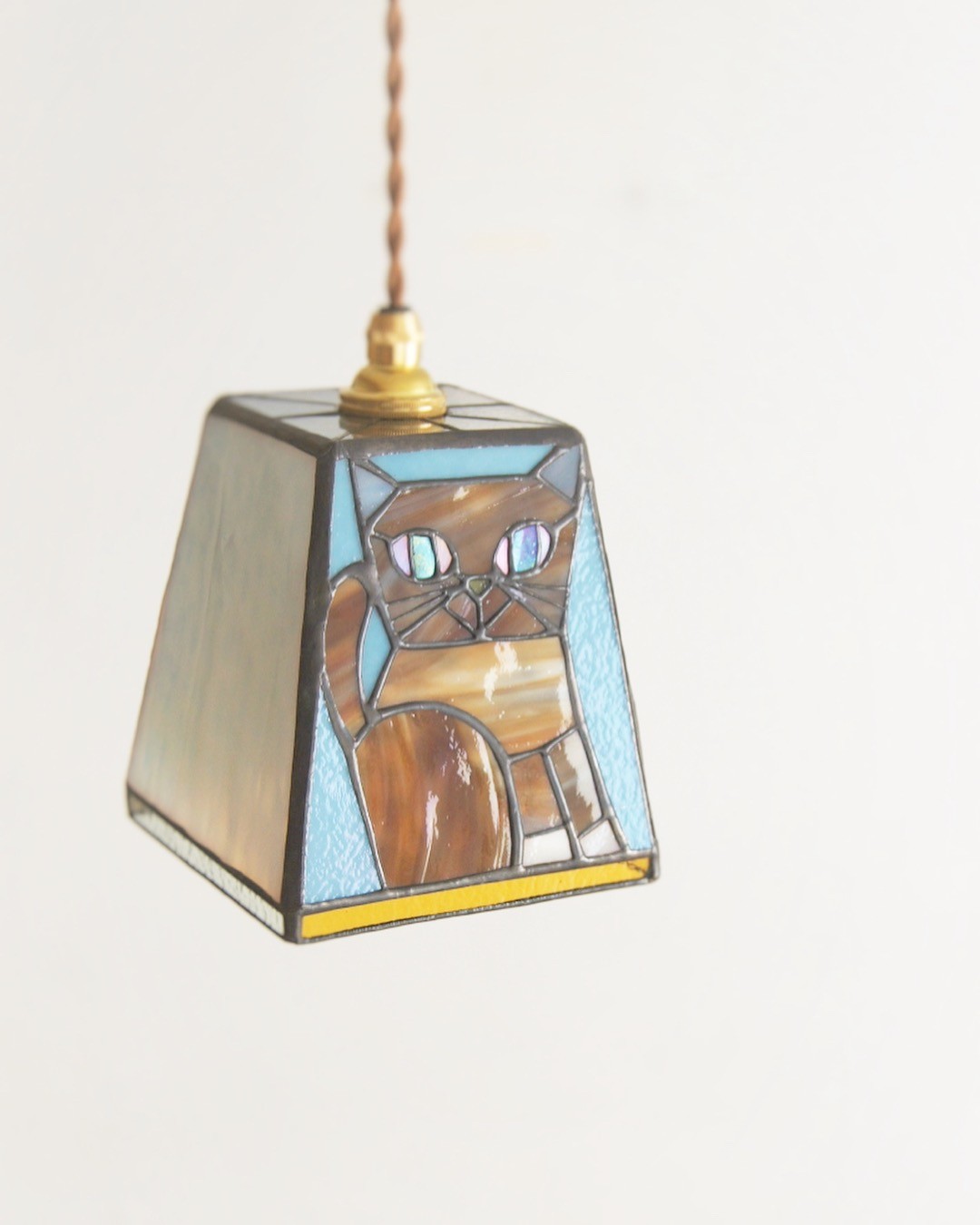 ネコのペンダントランプ  iichi ハンドメイド・クラフト作品・手仕事 