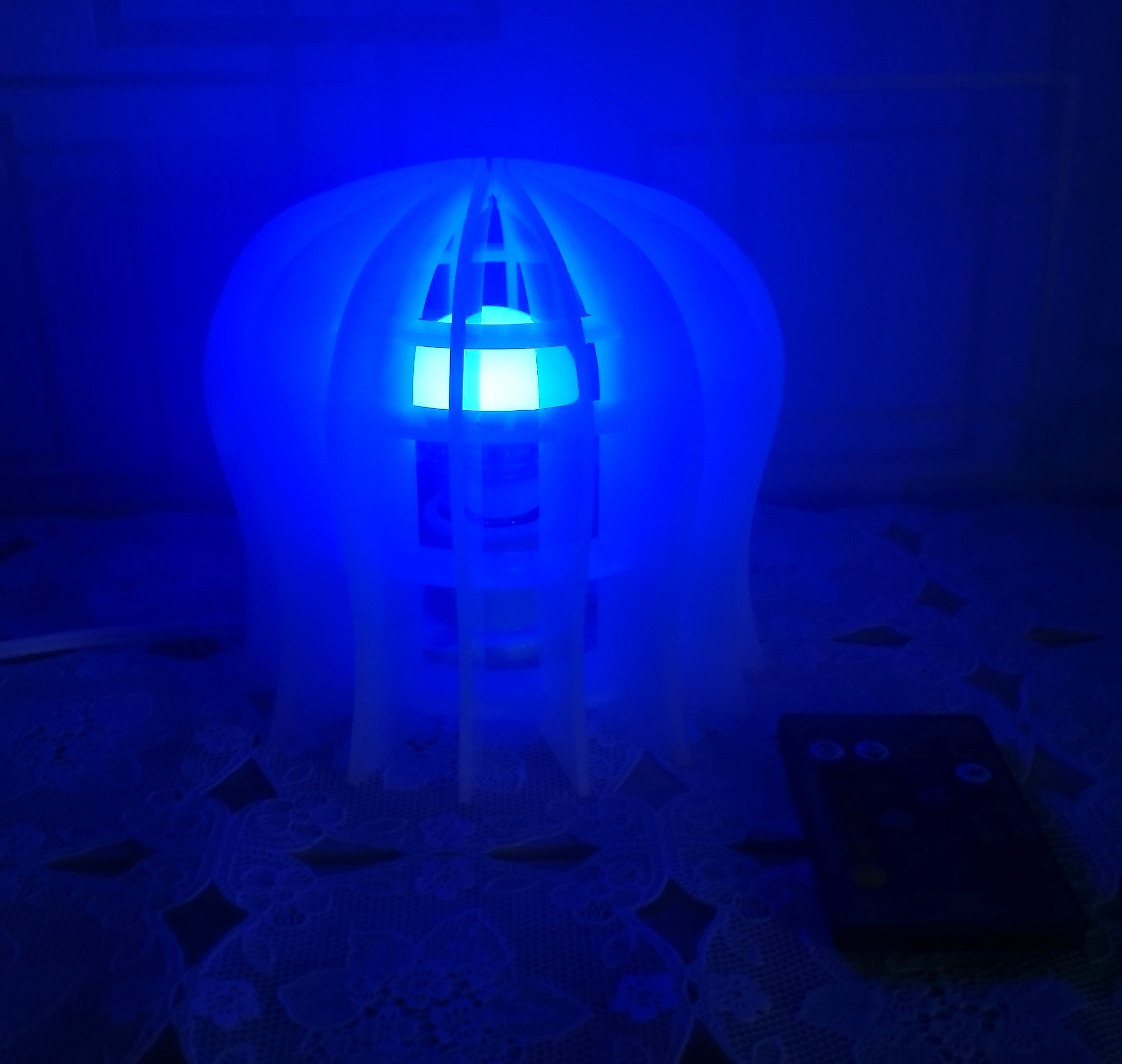 イルミネーションランプシェードアクリル 丸型 16色変色ランプ ソケット付き 据え置きタイプ Iichi ハンドメイド クラフト作品 手仕事品の通販