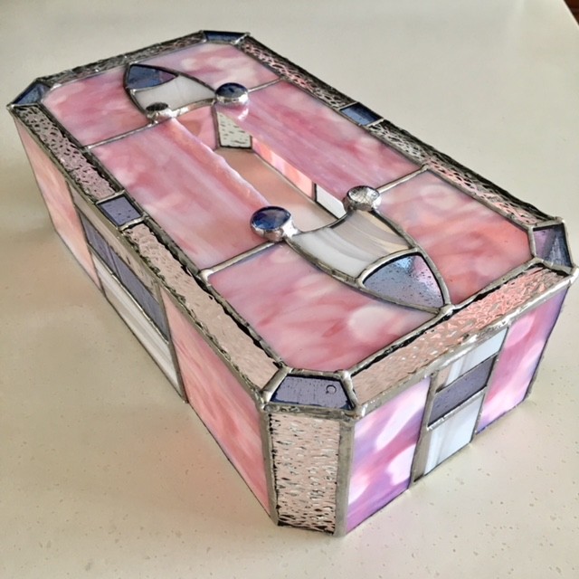 ガラス製ティッシュカバー スイートピンク ホワイト系 ｂｙベイビュー Iichi ハンドメイド クラフト作品 手仕事品の通販