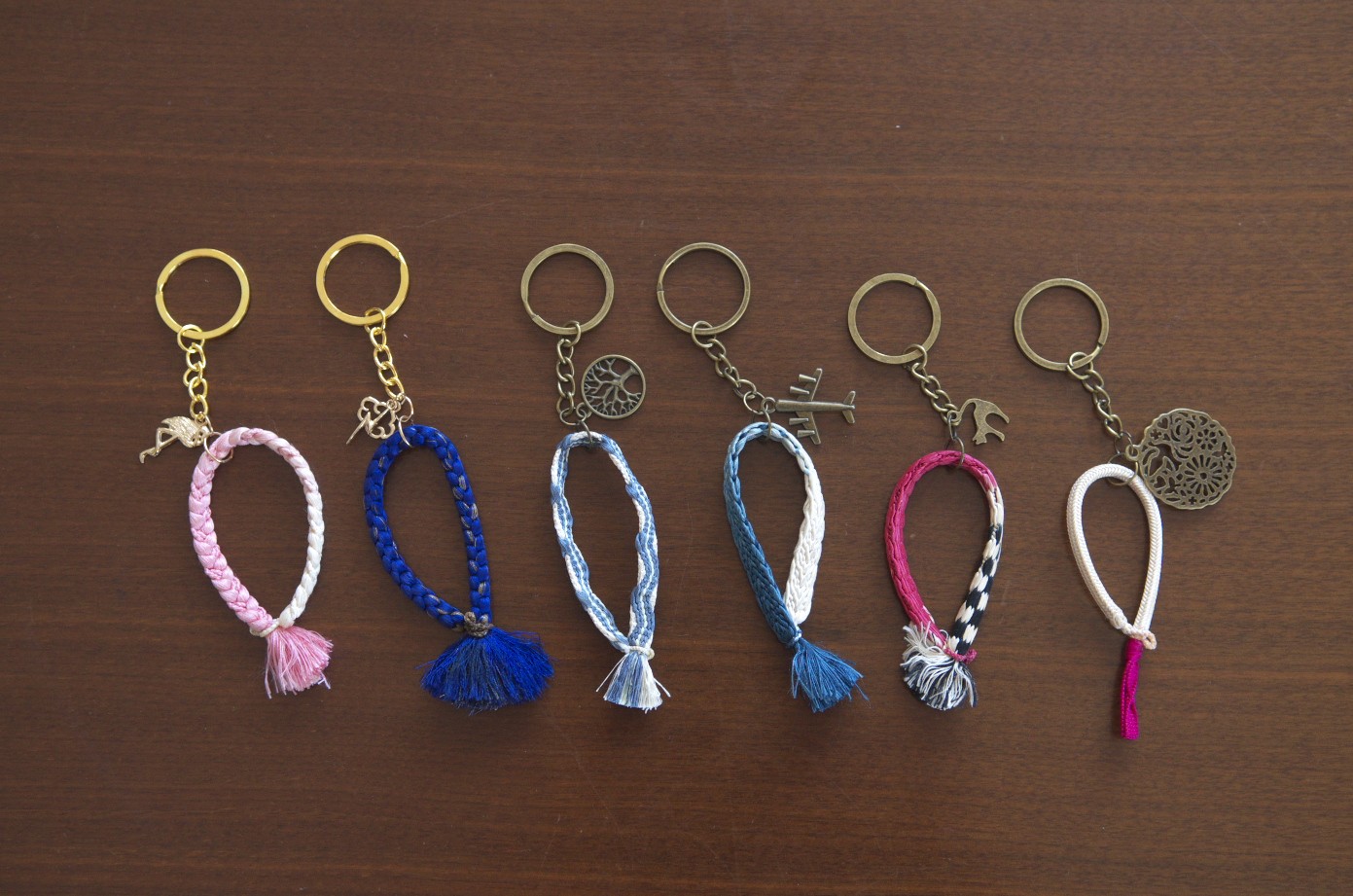 羽織紐のキーホルダー 猫 Iichi ハンドメイド クラフト作品 手仕事品の通販