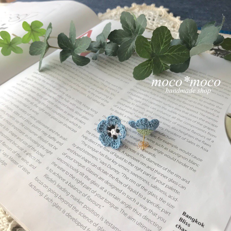 ネモフィラのピアス 濃い水色 Iichi ハンドメイド クラフト作品 手仕事品の通販