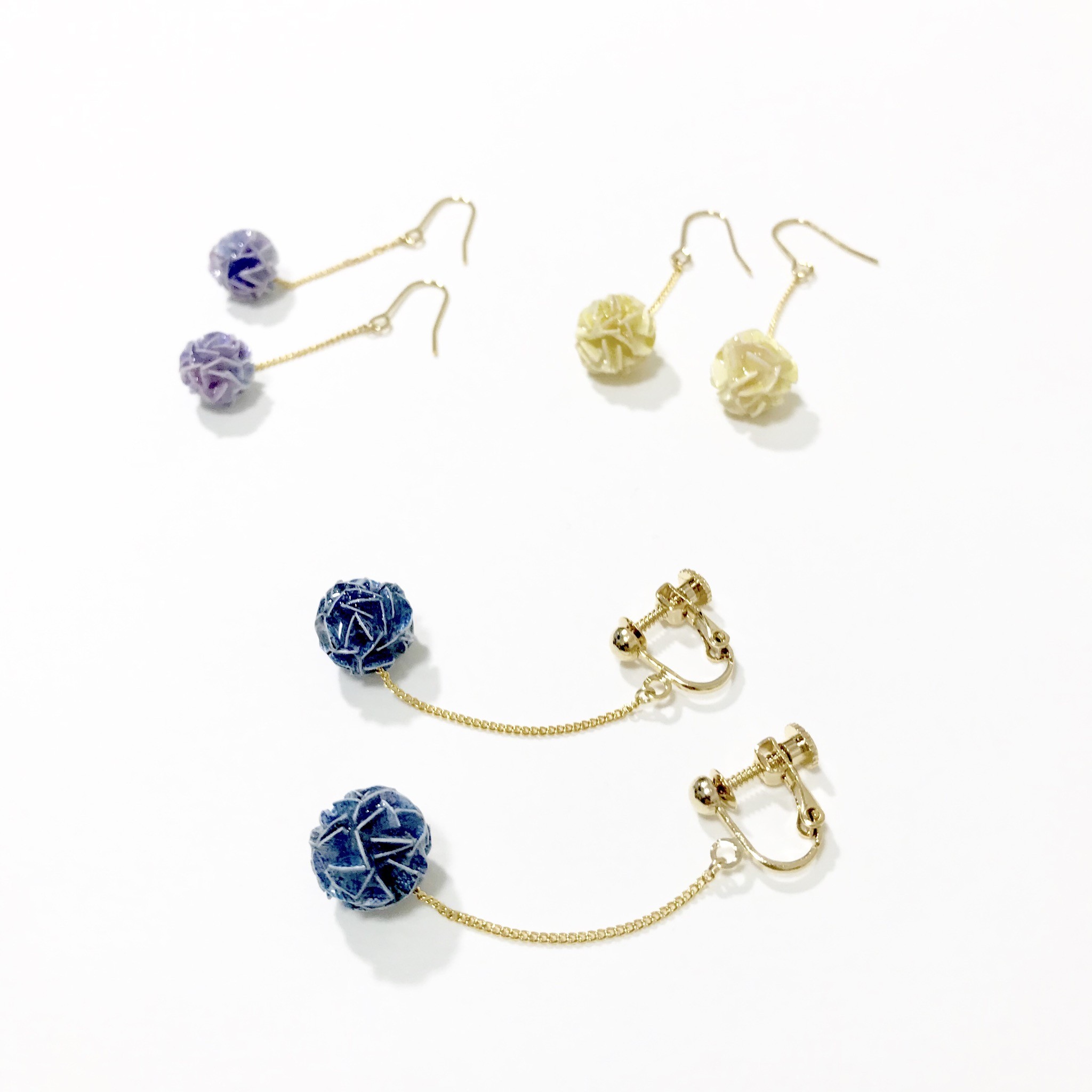 ゆらゆらあじさい 小 ピアス イヤリング 深い青 Iichi ハンドメイド クラフト作品 手仕事品の通販