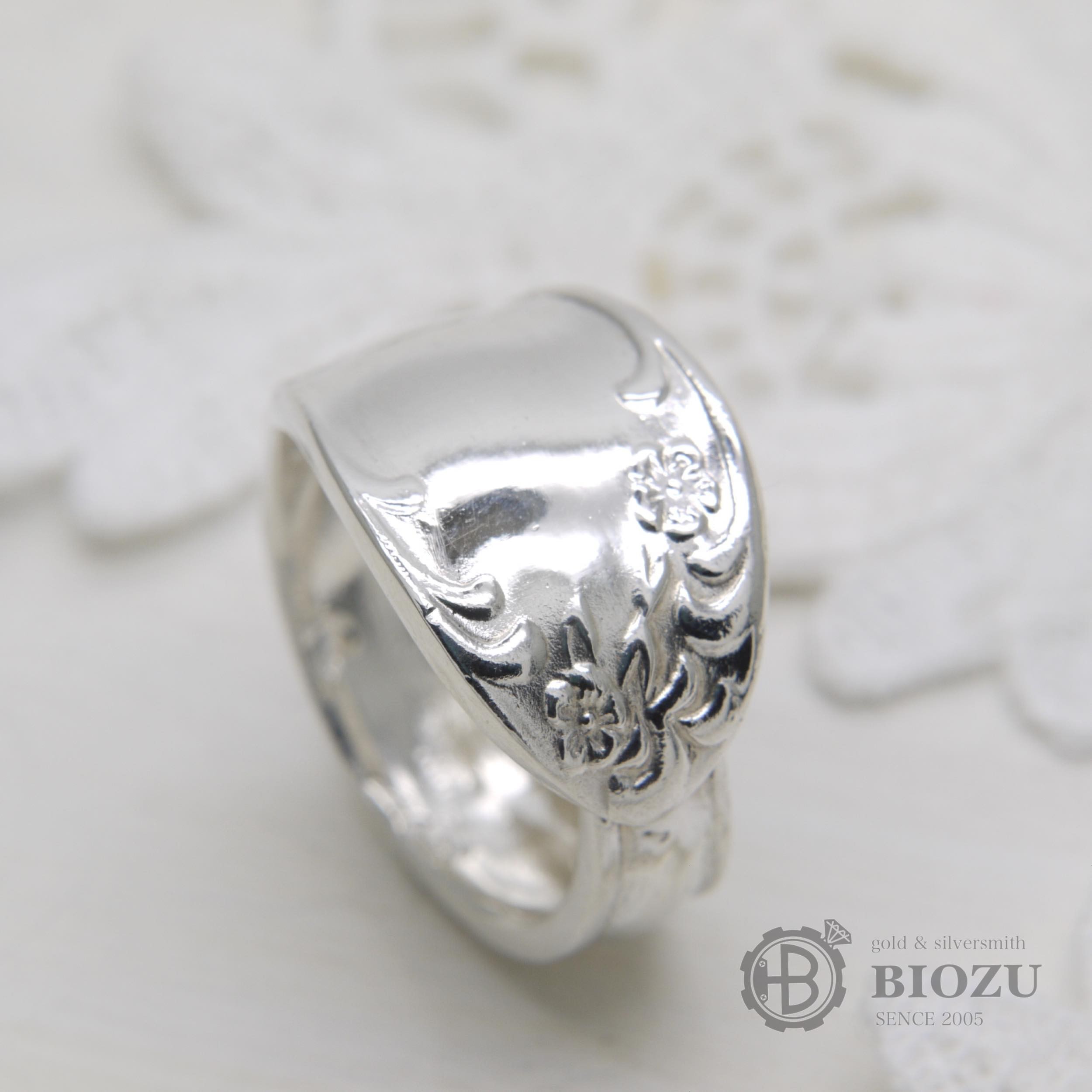 幸せを呼ぶ銀のスプーンリング Iichi ハンドメイド クラフト作品 手仕事品の通販