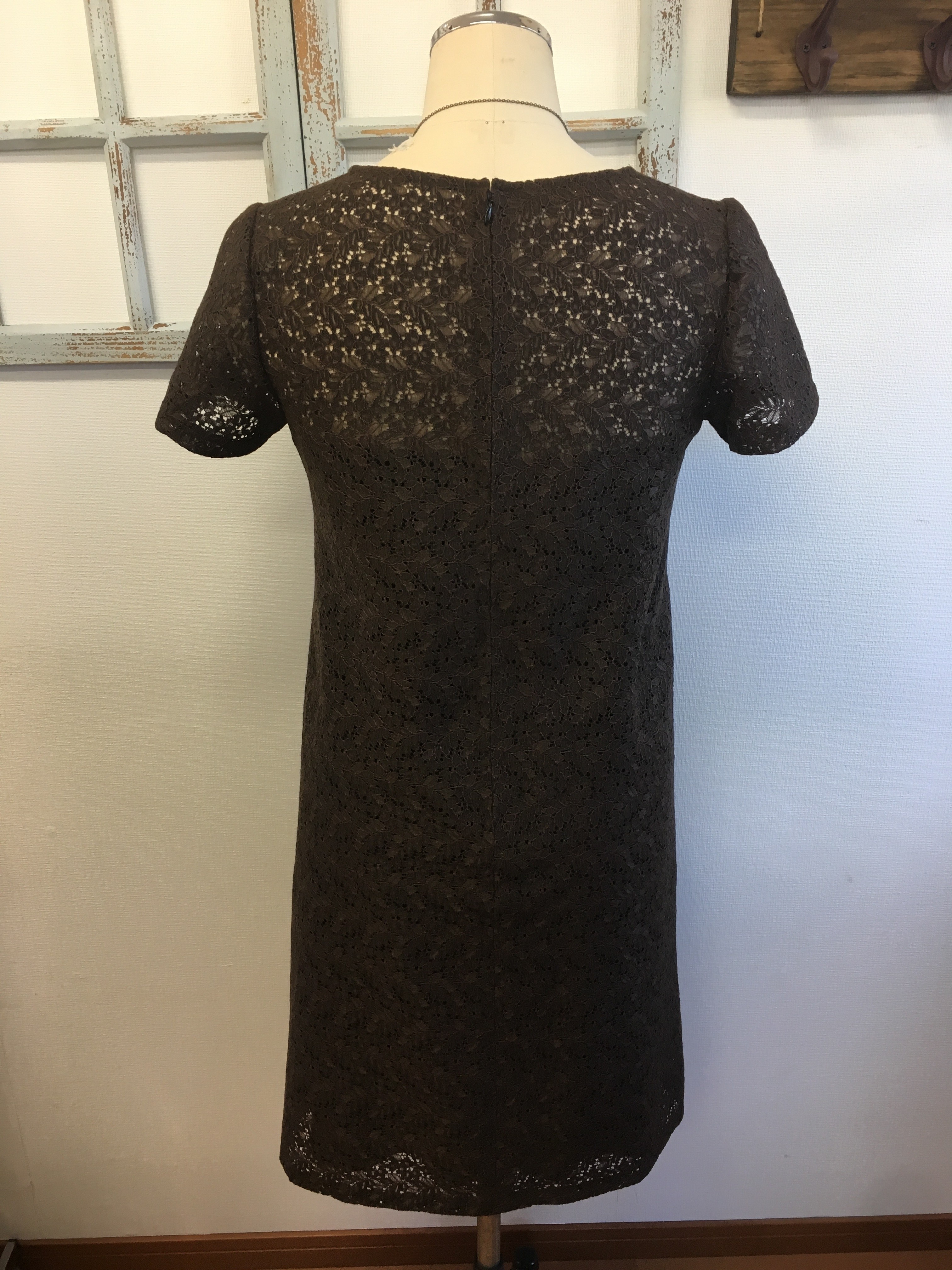 セール価格 大人の上品パーティワンピ 茶色の総レースシンプルワンピース ペチコートワンピース付き サイズフリーm L Iichi ハンドメイド クラフト作品 手仕事品の通販