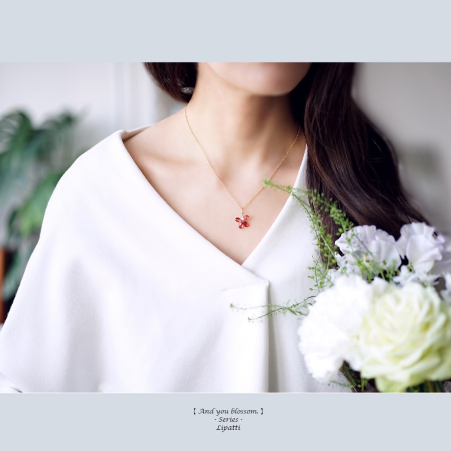 ガーネットの花一輪ネックレス Adelina Iichi ハンドメイド クラフト作品 手仕事品の通販 ガーネットの花一輪ネックレス Adelina Iichi ハンドメイド クラフト作品 手仕事品の通販