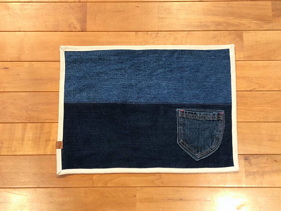 デニムパッチワーク ランチョンマット テーブルセンター テーブルマット デニムリメイク Iichi ハンドメイド クラフト作品 手仕事品の通販