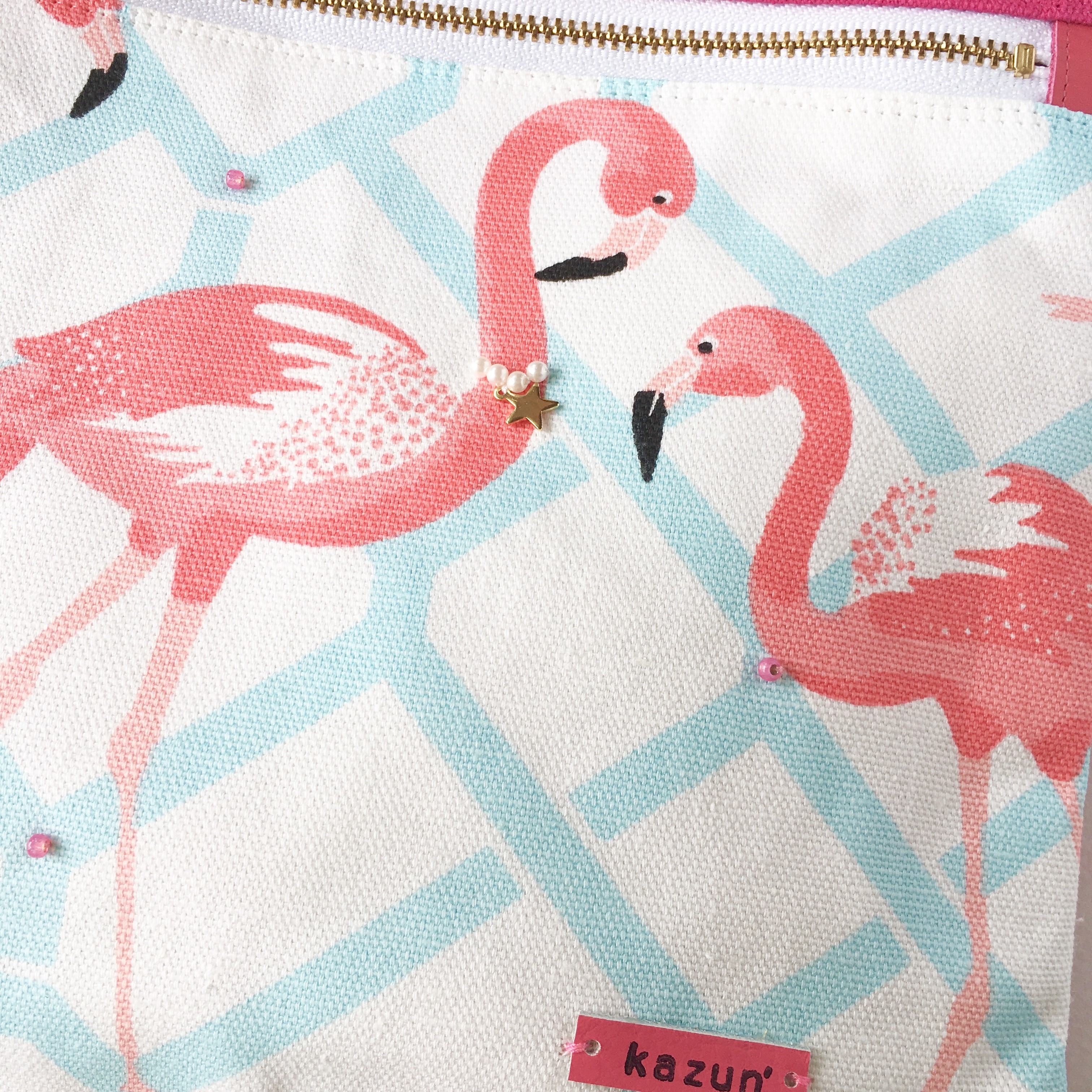 Usa生地 フラミンゴ柄のフラットポーチ ビーズステッチ 内ポケット付き Iichi ハンドメイド クラフト作品 手仕事品の通販