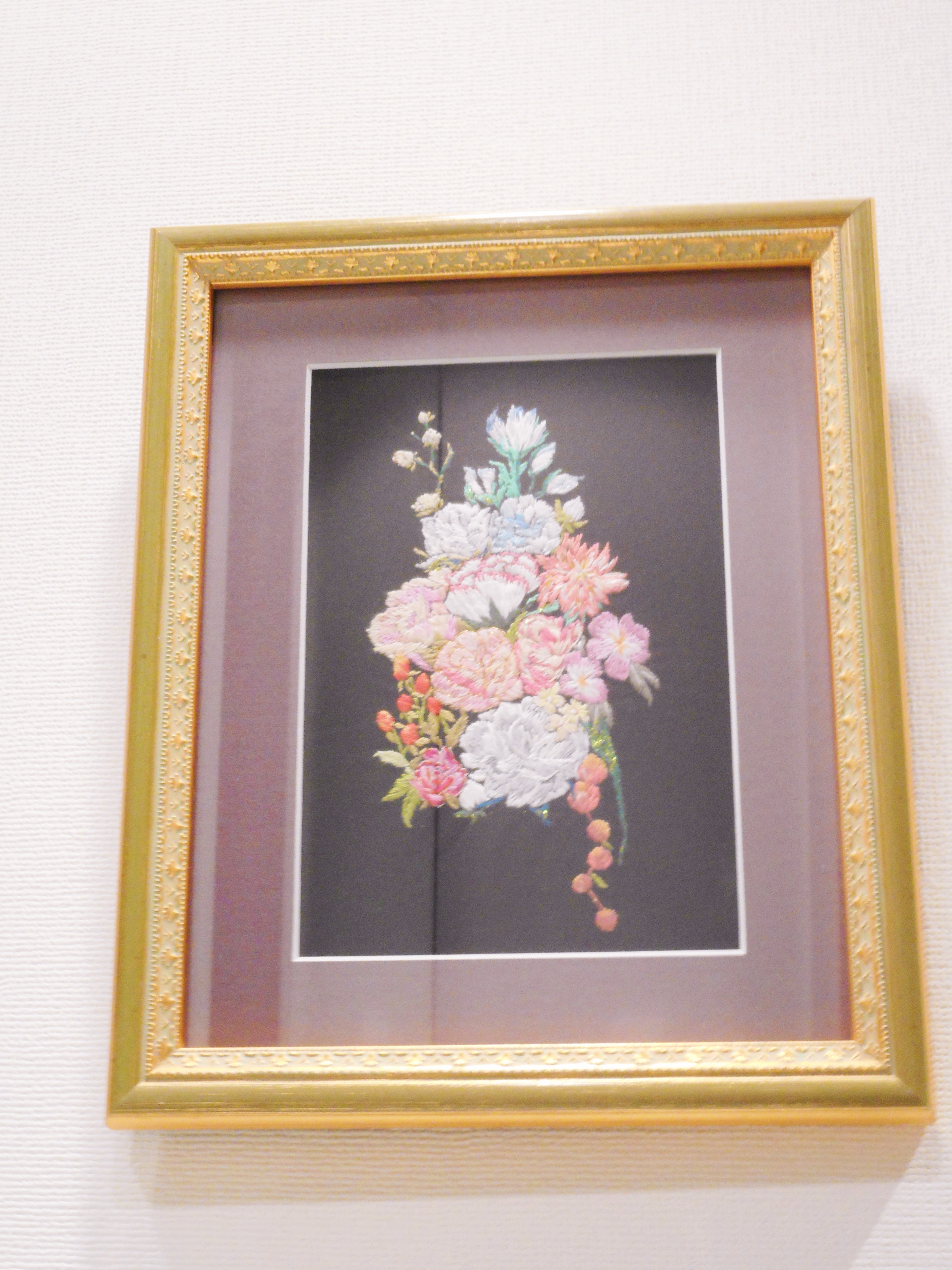 お花刺繍入りインテリア額 Iichi ハンドメイド クラフト作品 手仕事品の通販