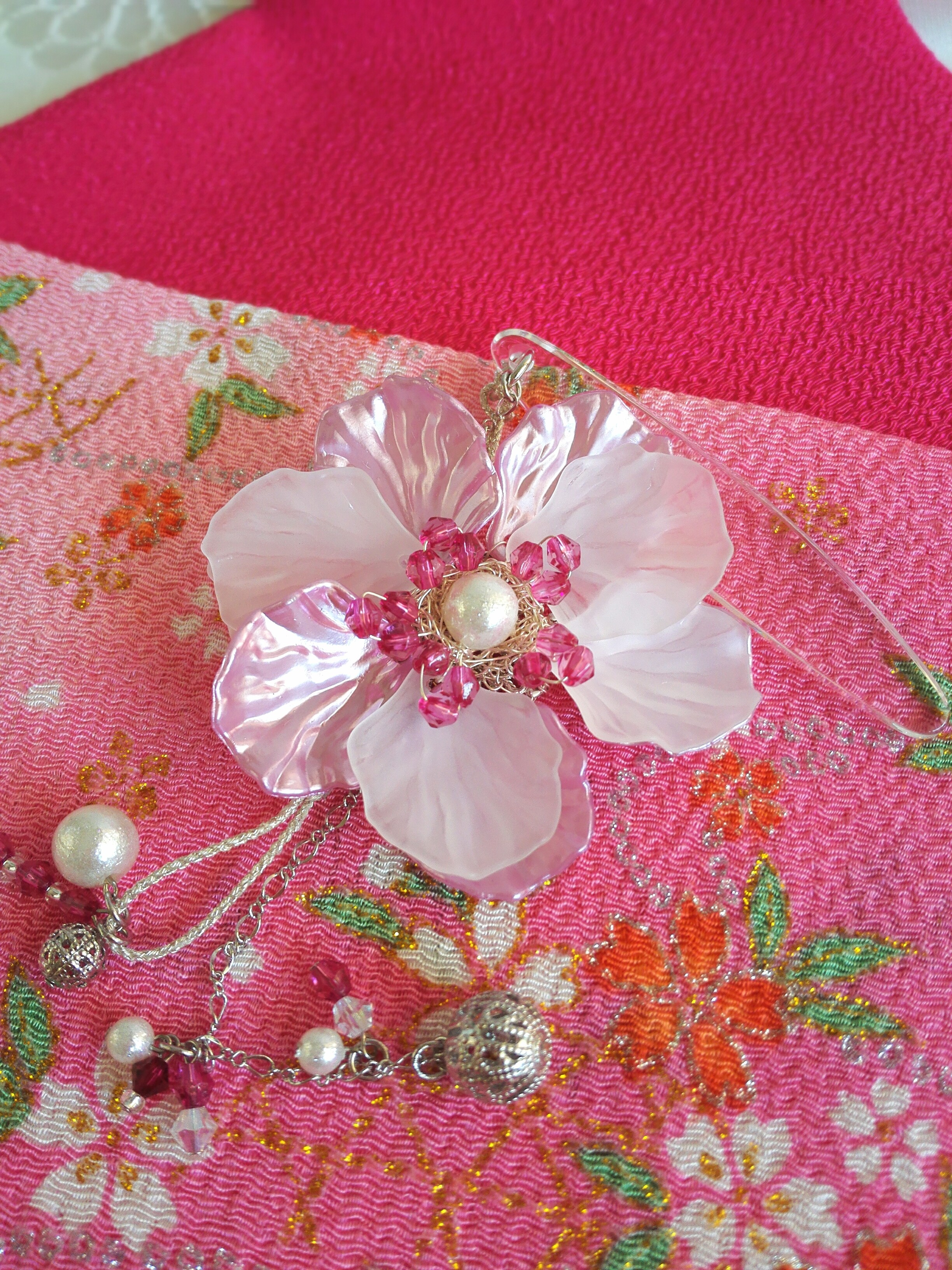 帯飾り ホワイト ピンクのお花 Iichi ハンドメイド クラフト作品 手仕事品の通販