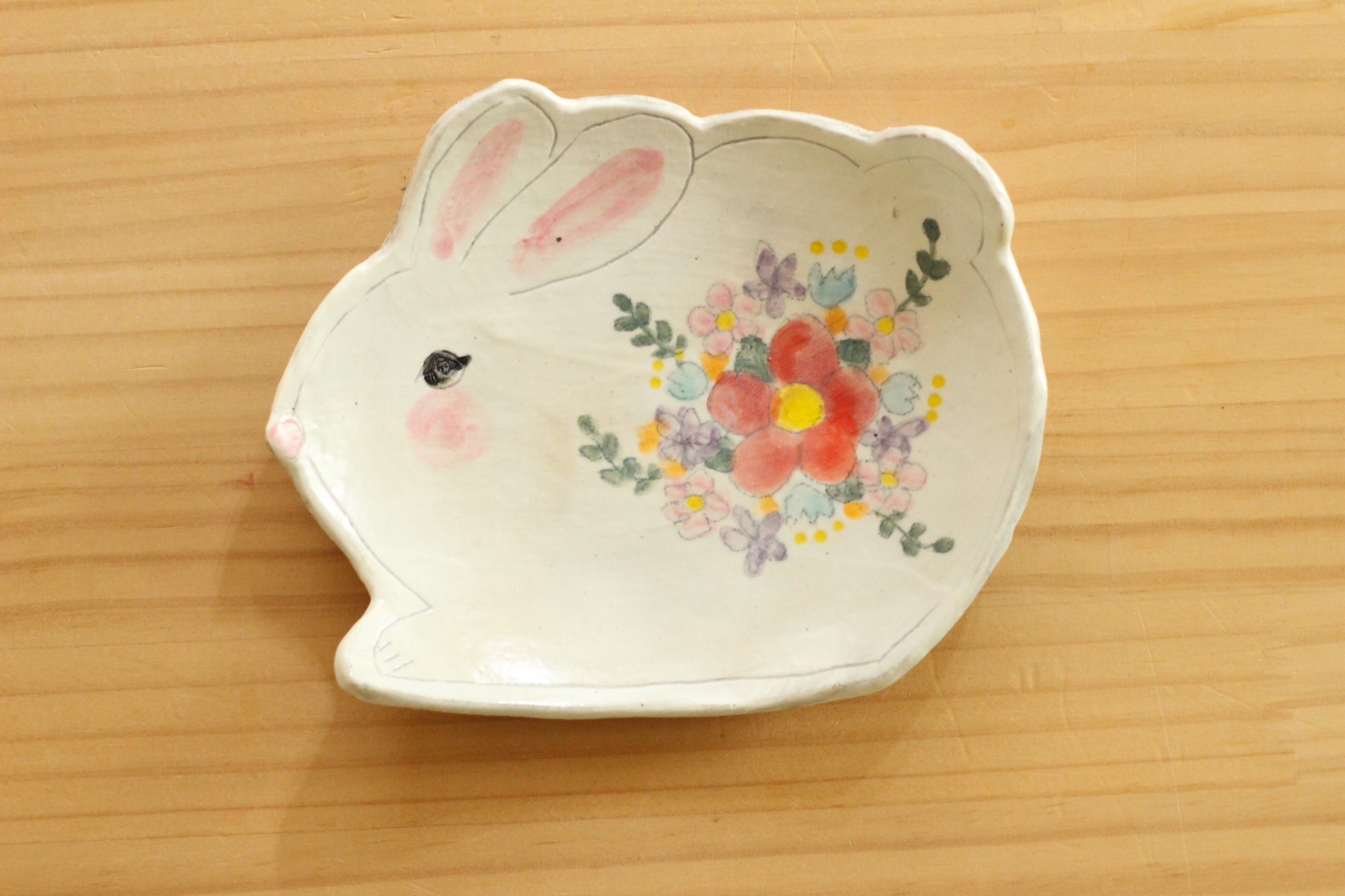 粉引うさぎ形にお花のお皿 Iichi ハンドメイド クラフト作品 手仕事品の通販