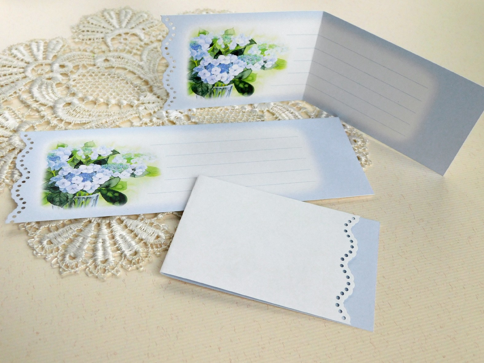 額紫陽花のクラフトミニ封筒&メッセージカード | iichi ハンドメイド 額紫陽花のクラフトミニ封筒&メッセージカード | iichi ハンドメイド